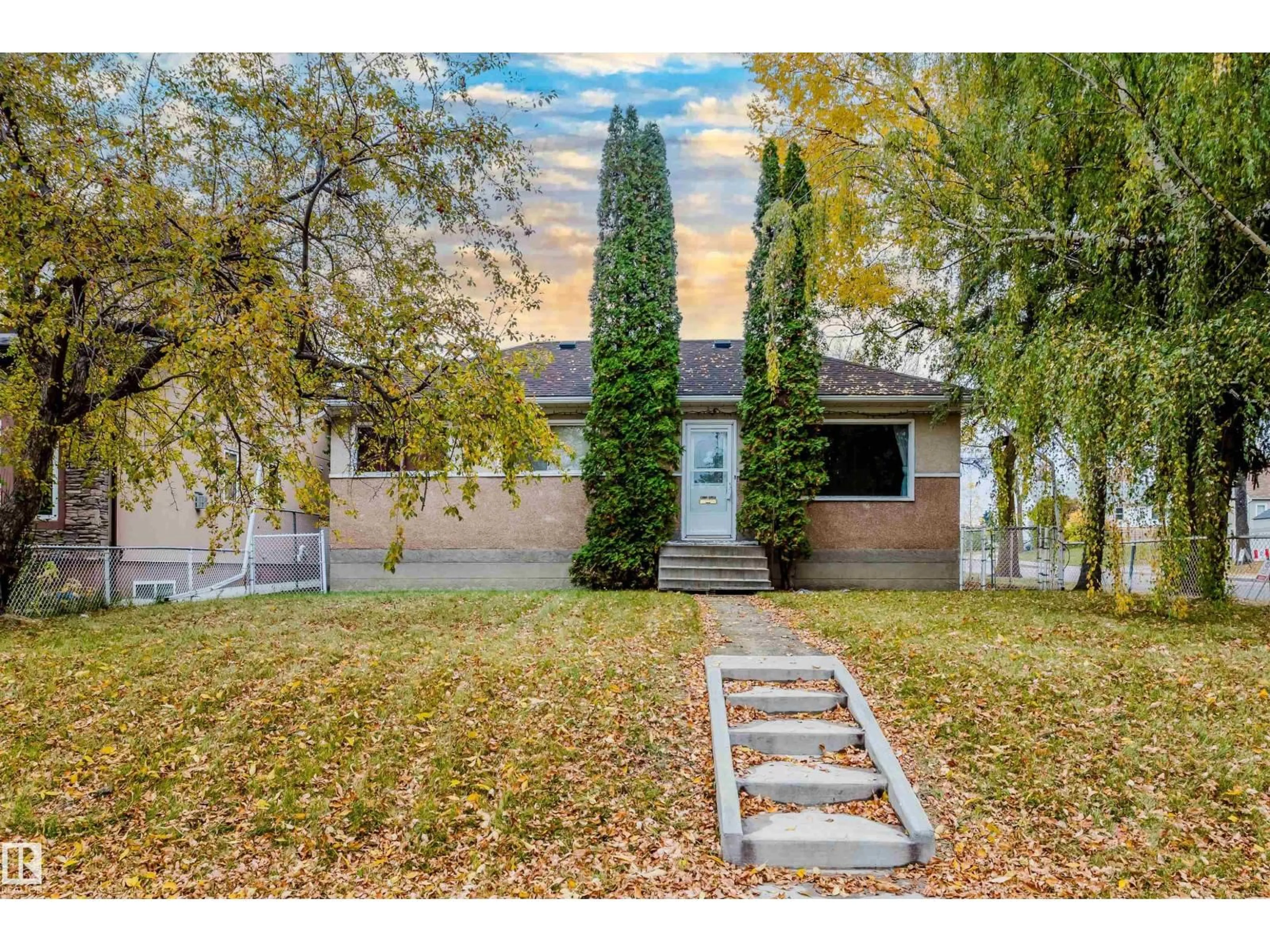 Unknown for 9303 86 ST, Edmonton Alberta T6C3E6