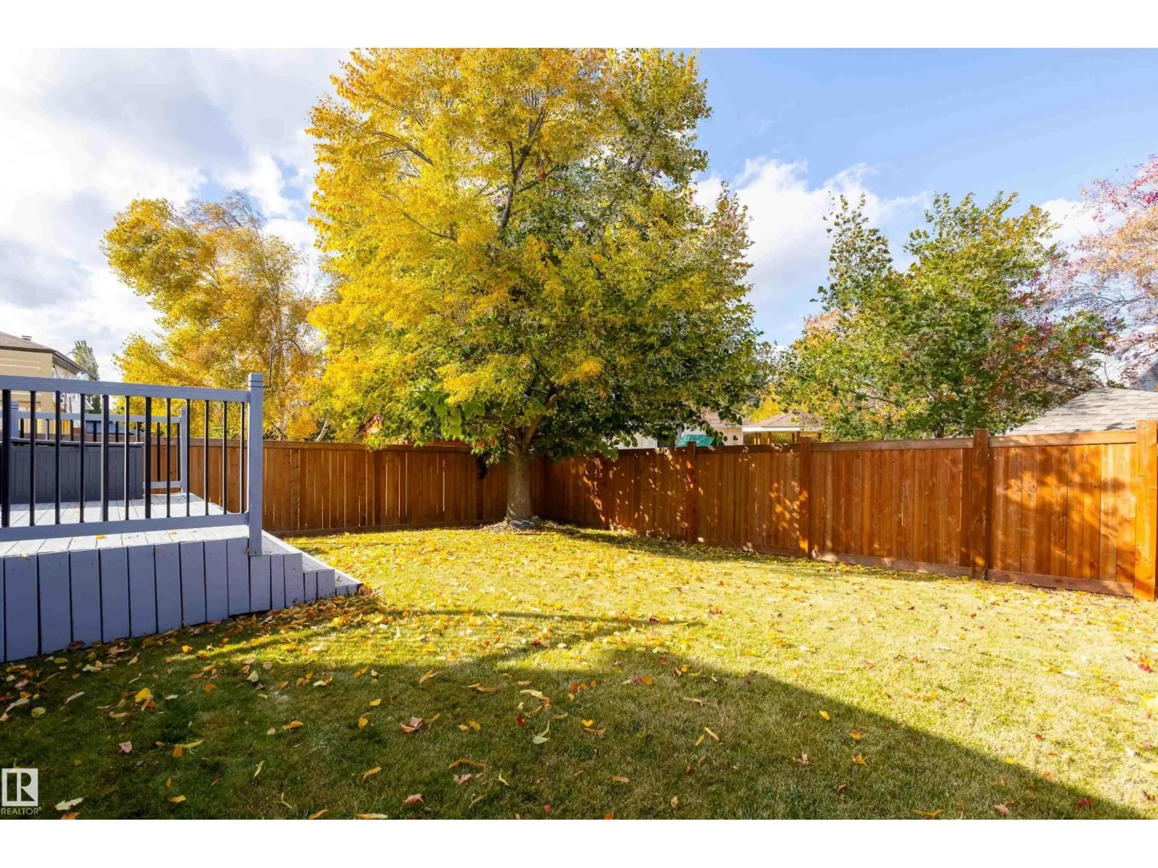 Patio, forest/trees view for 9 DAVY CR, Sherwood Park Alberta T8H1P4