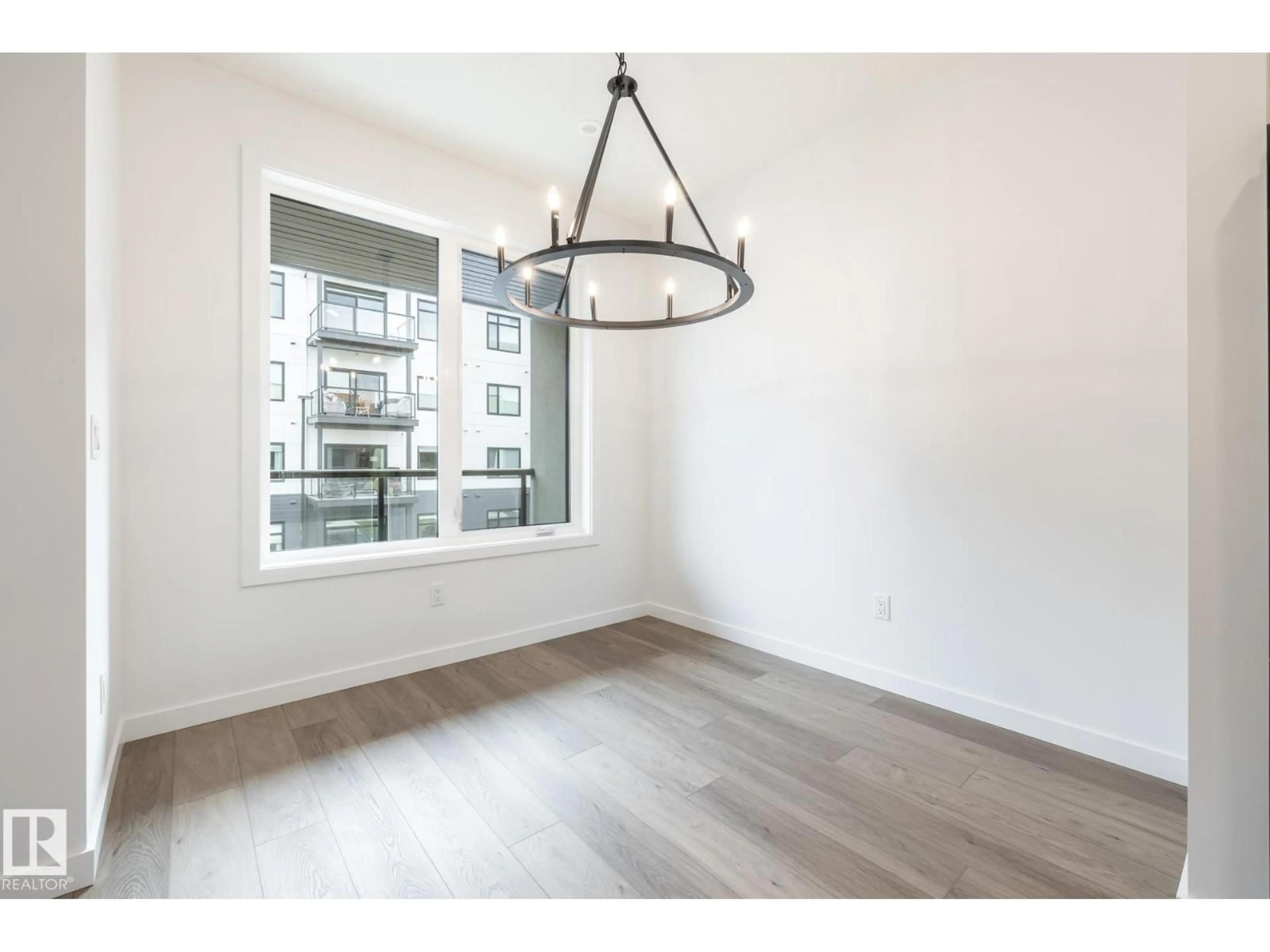 A pic of a room for 7439 MAY COMMON NW, Edmonton Alberta T6R0X4