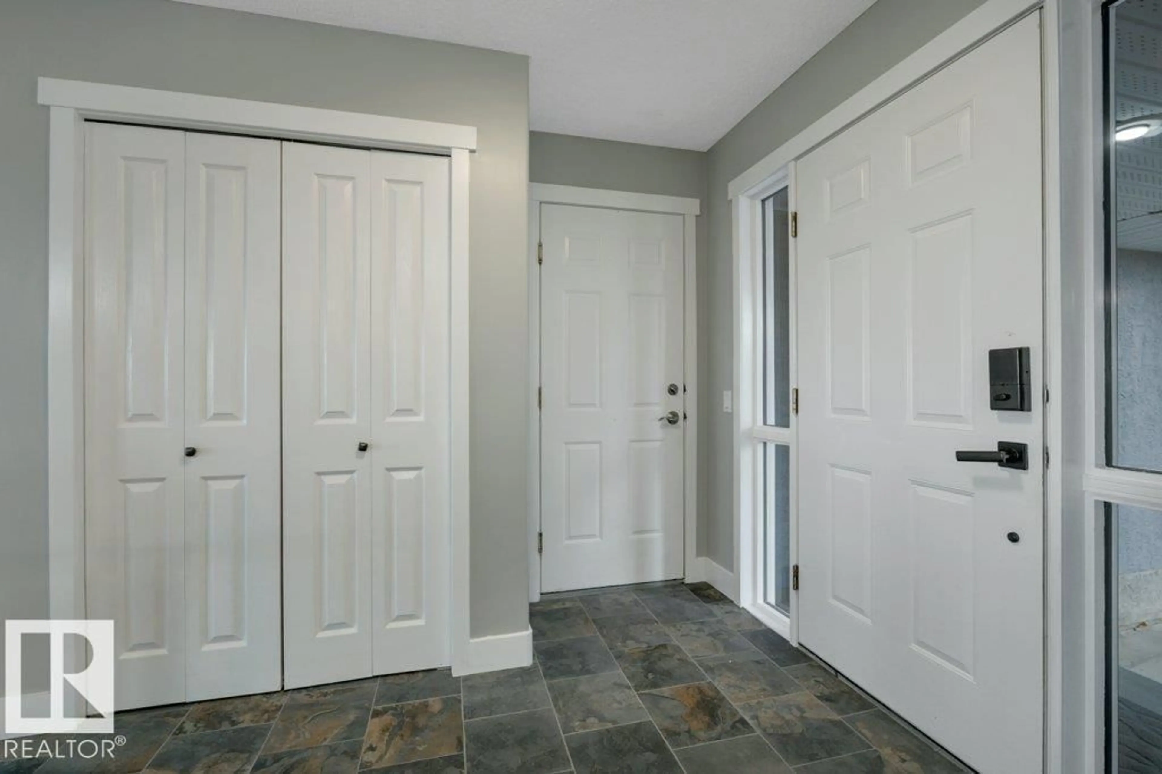 Indoor entryway for 4205 43 AV, Beaumont Alberta T4X1M5