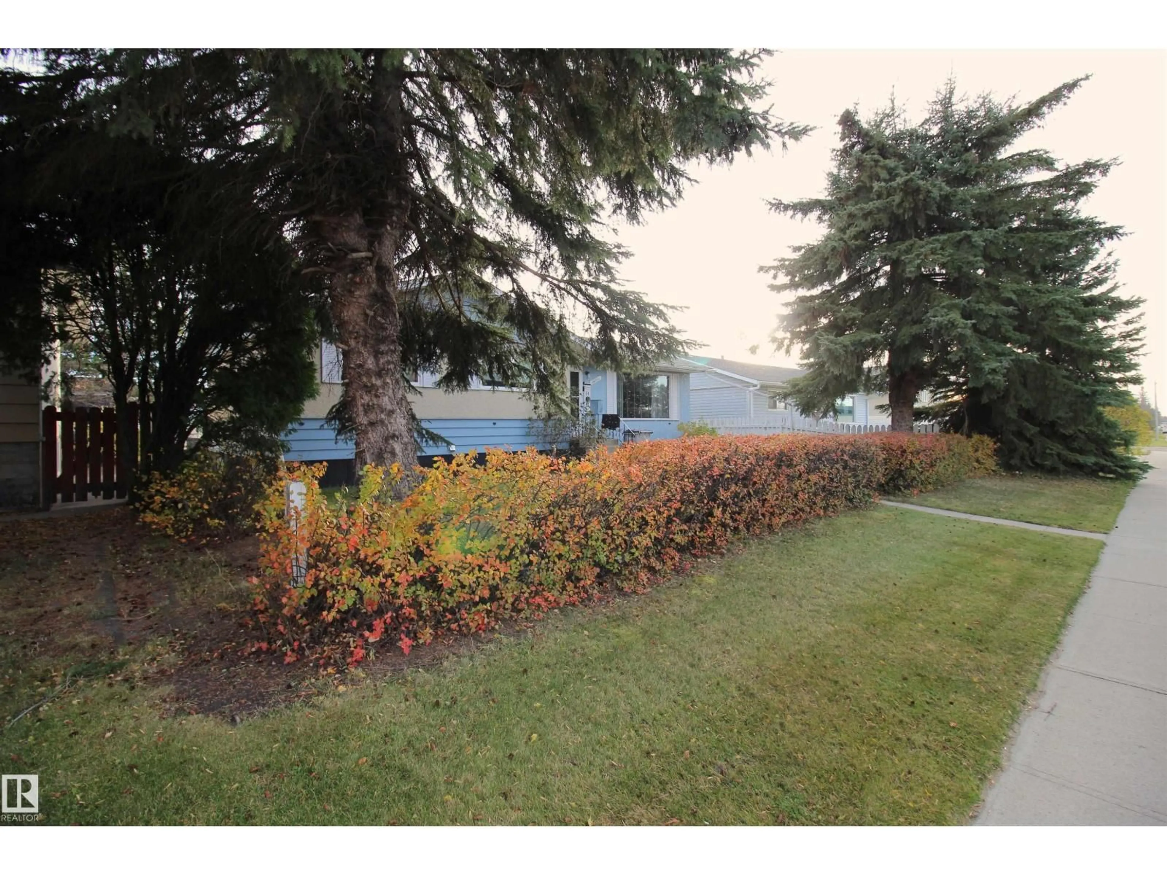 A pic from outside/outdoor area/front of a property/back of a property/a pic from drone, unknown for 10711 102 ST, Westlock Alberta T7P1H6