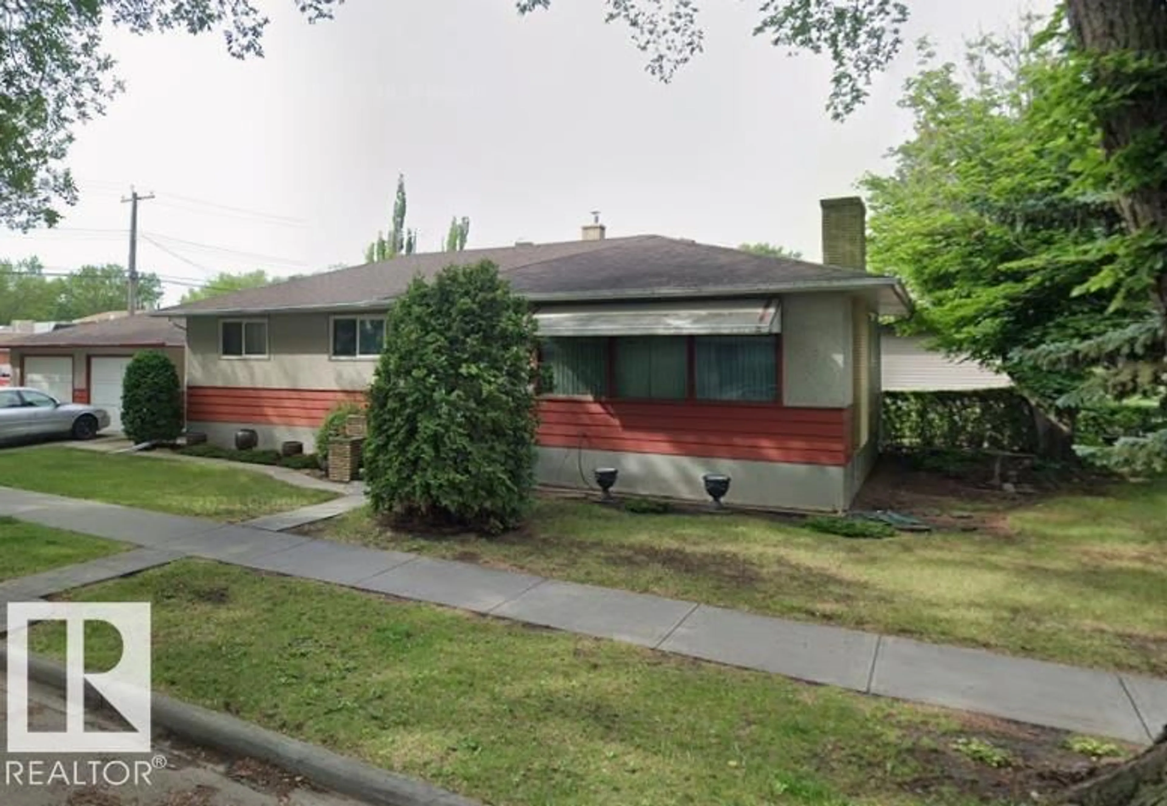 Unknown for 9555 81 ST, Edmonton Alberta T6C2W4