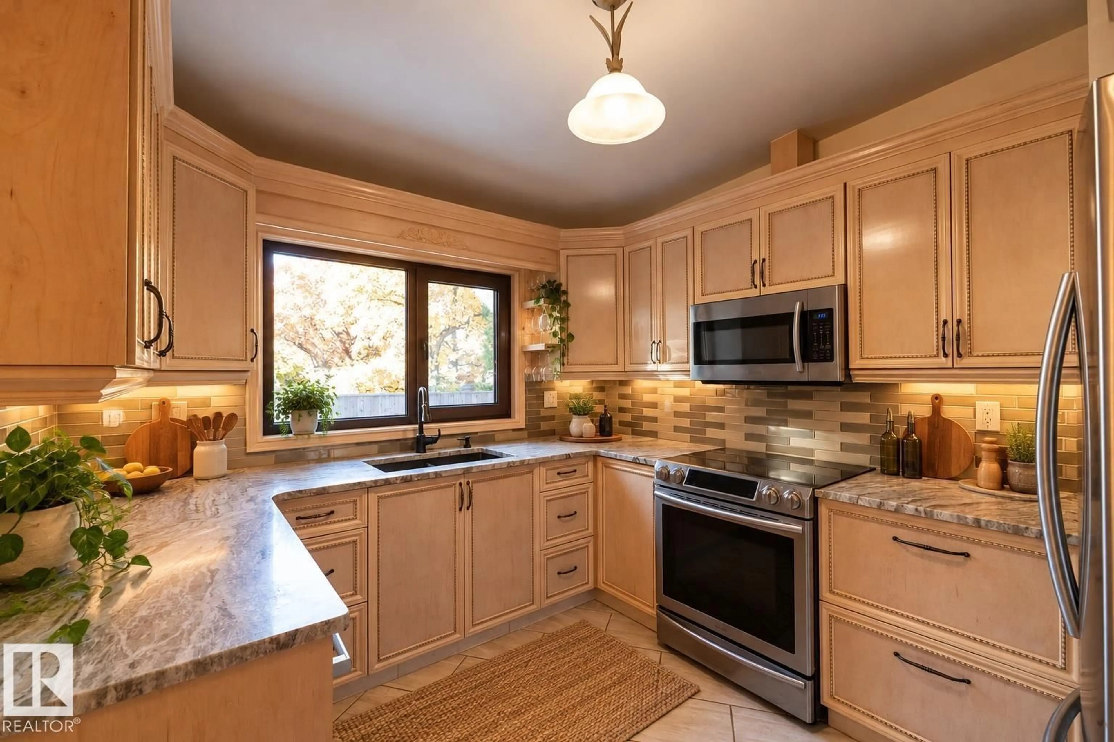 Contemporary kitchen, ceramic/tile floor for NW - 3228 118 ST, Edmonton Alberta T6J3J6