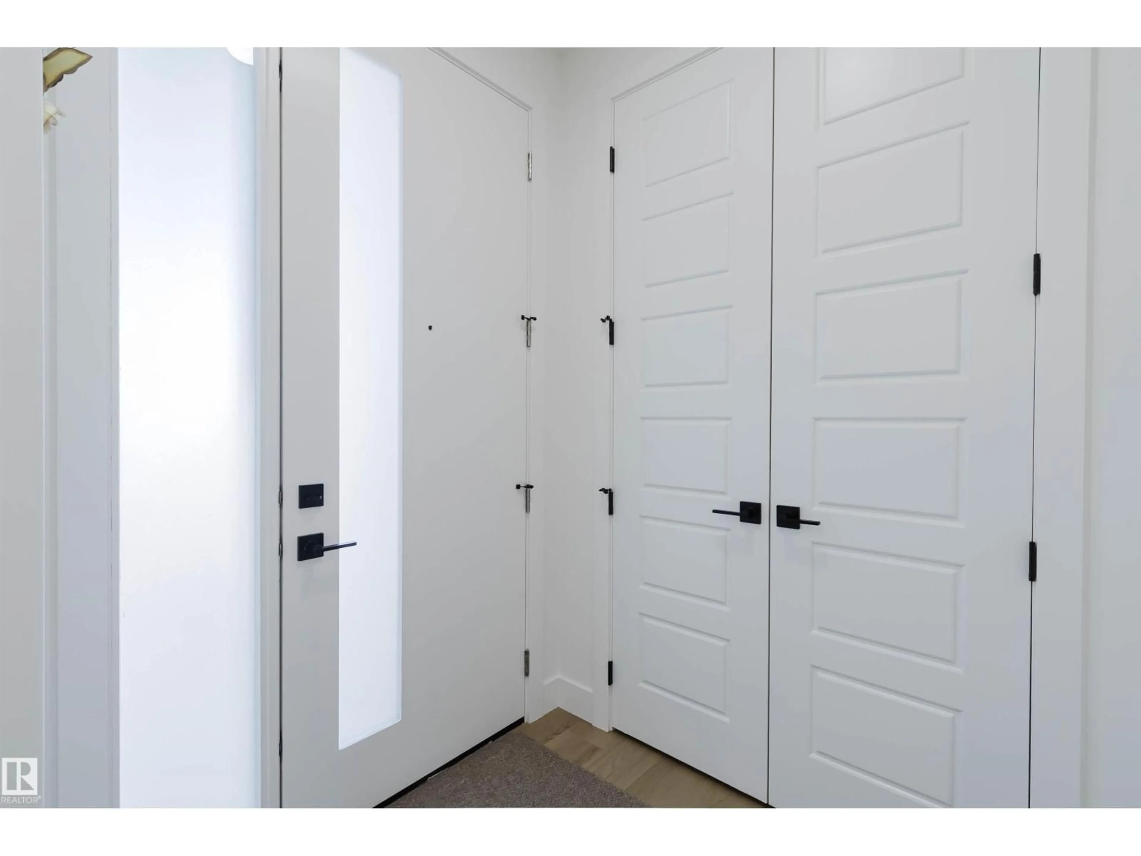 Indoor entryway for 8519 183 AVE, Edmonton Alberta T5Z0X5
