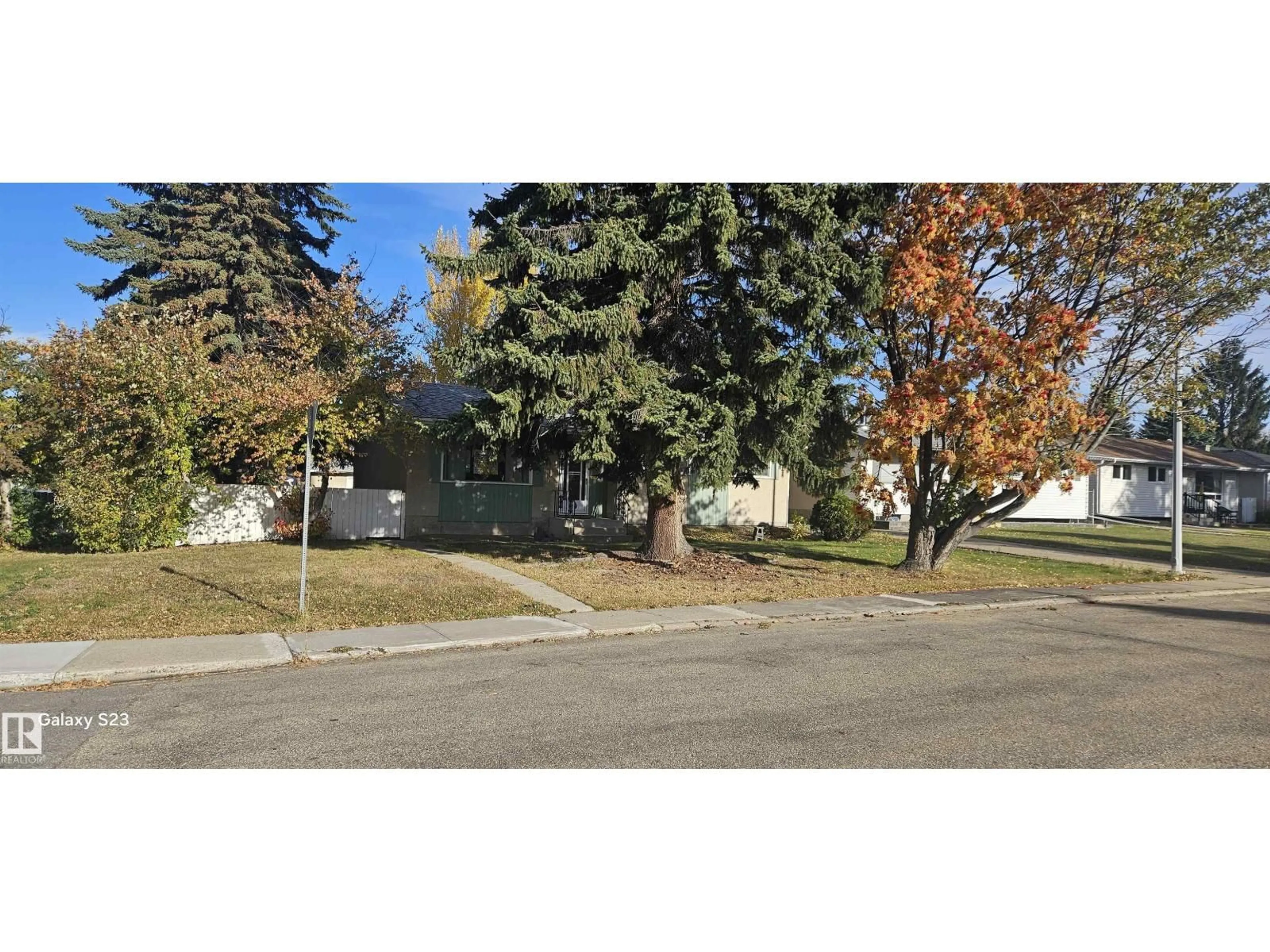 A pic from outside/outdoor area/front of a property/back of a property/a pic from drone, street for 2 WREN CR, Sherwood Park Alberta T8A0G5