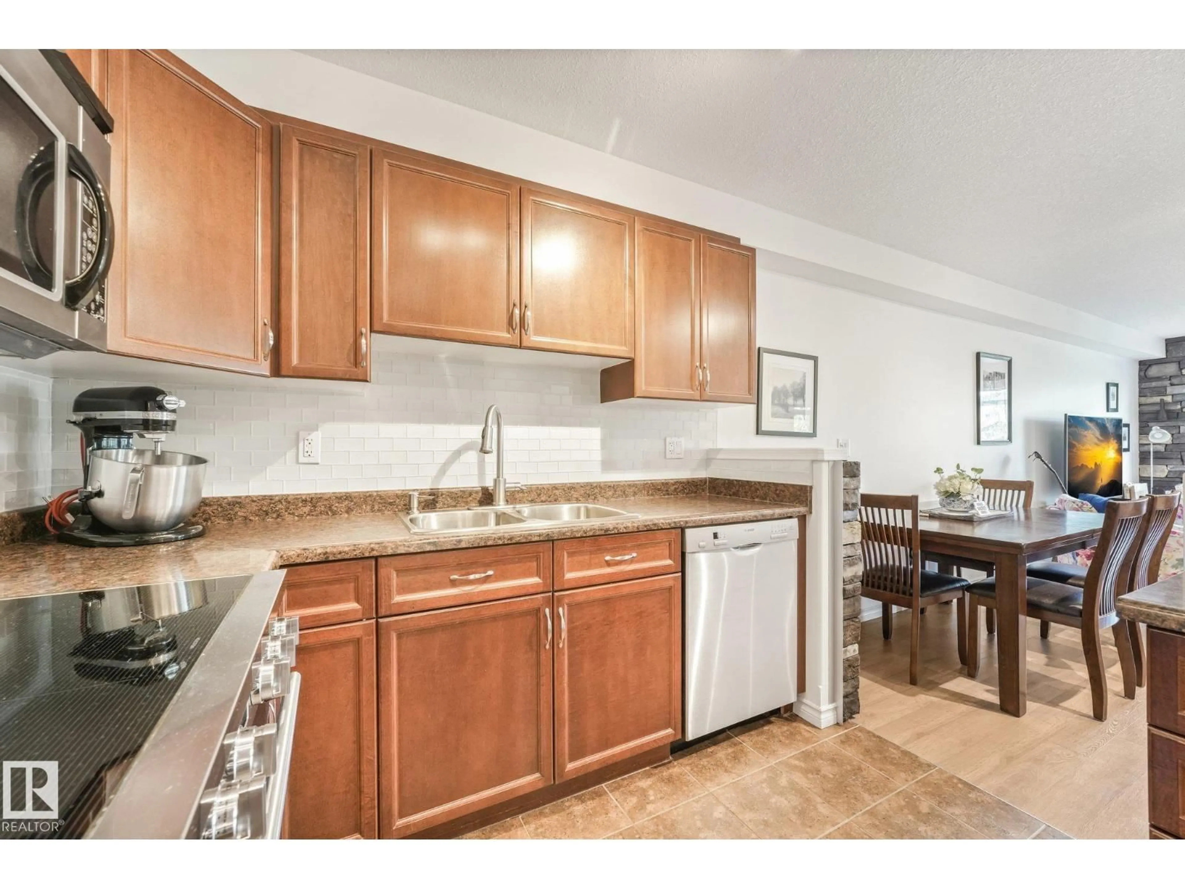 Standard kitchen, ceramic/tile floor for 209 - 1589 GLASTONBURY BV, Edmonton Alberta T5T2V1