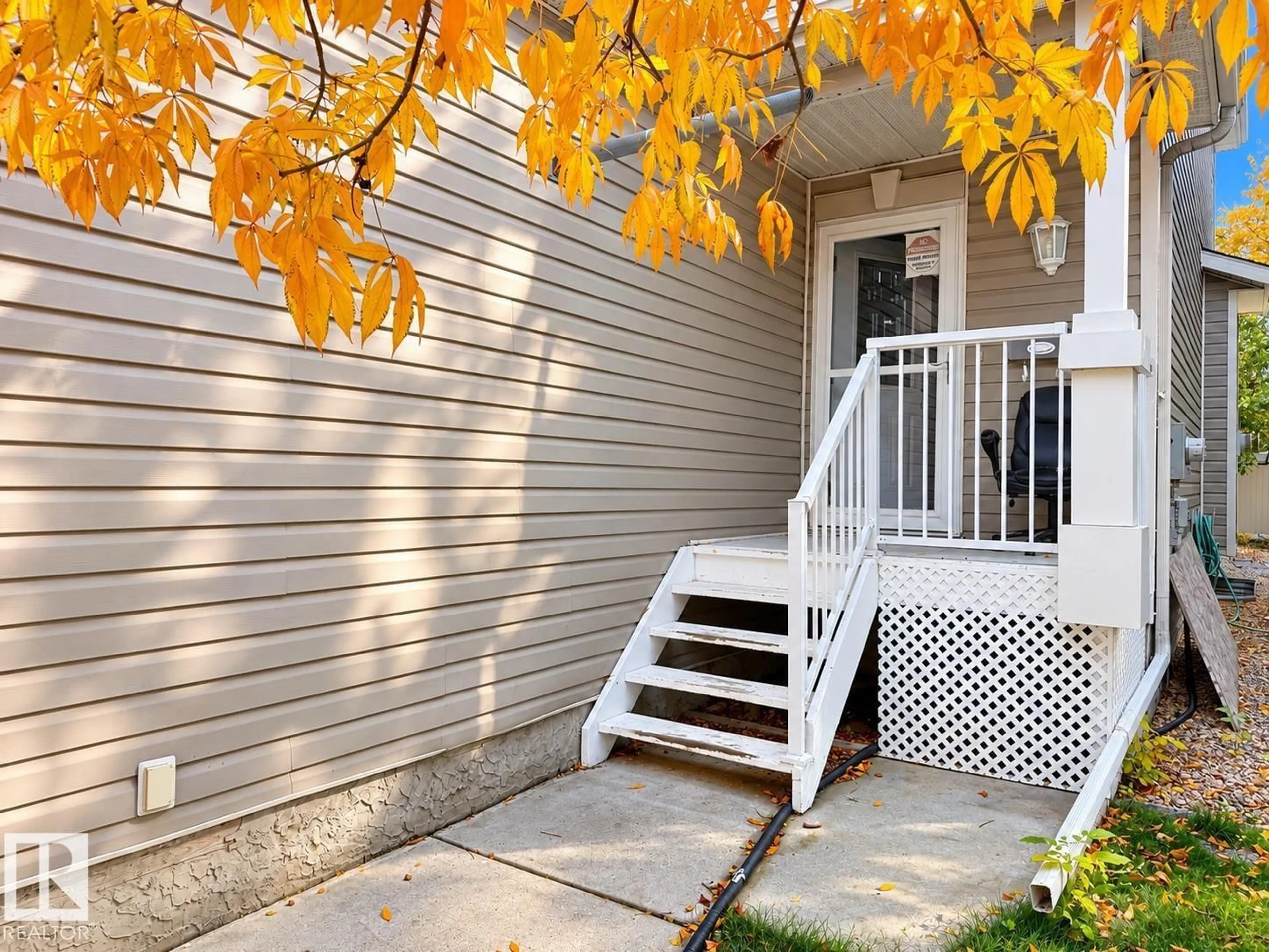 Home with vinyl exterior material, street for 4 - 1920 MILLWOODS RD, Edmonton Alberta T6L7C7