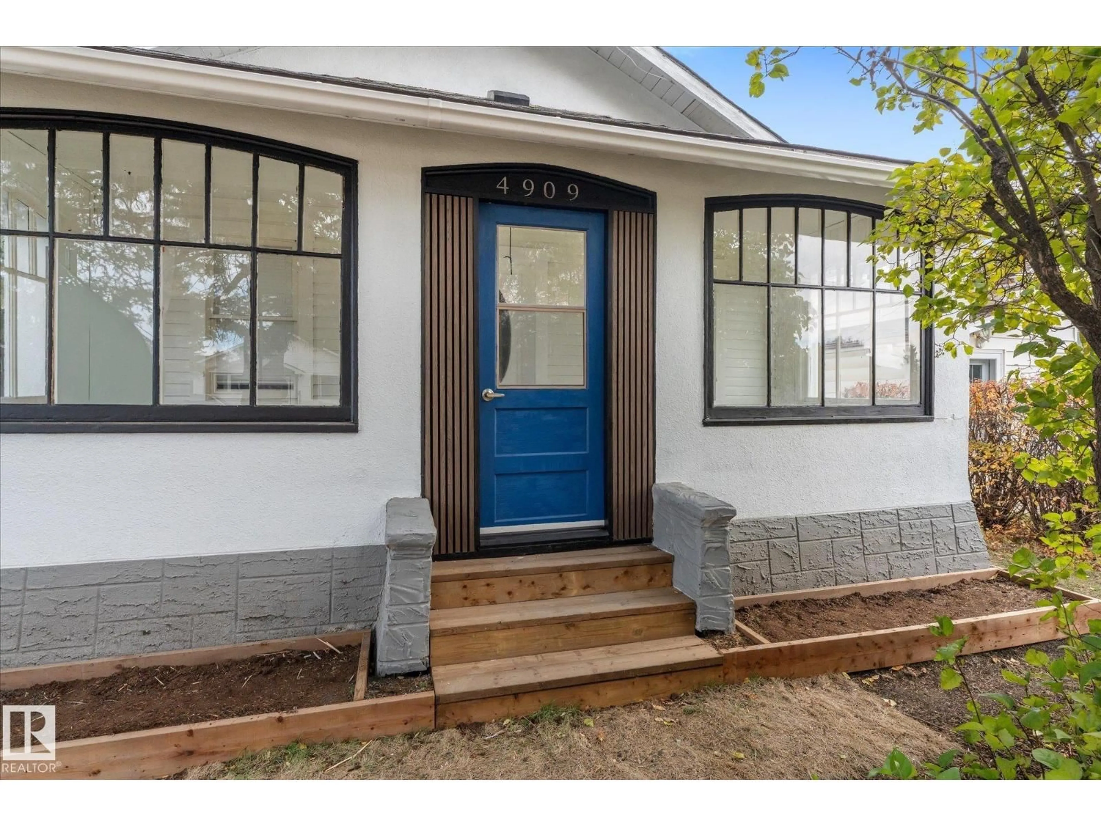Home with brick exterior material, street for 4909 50 ST, Legal Alberta T0G1L0