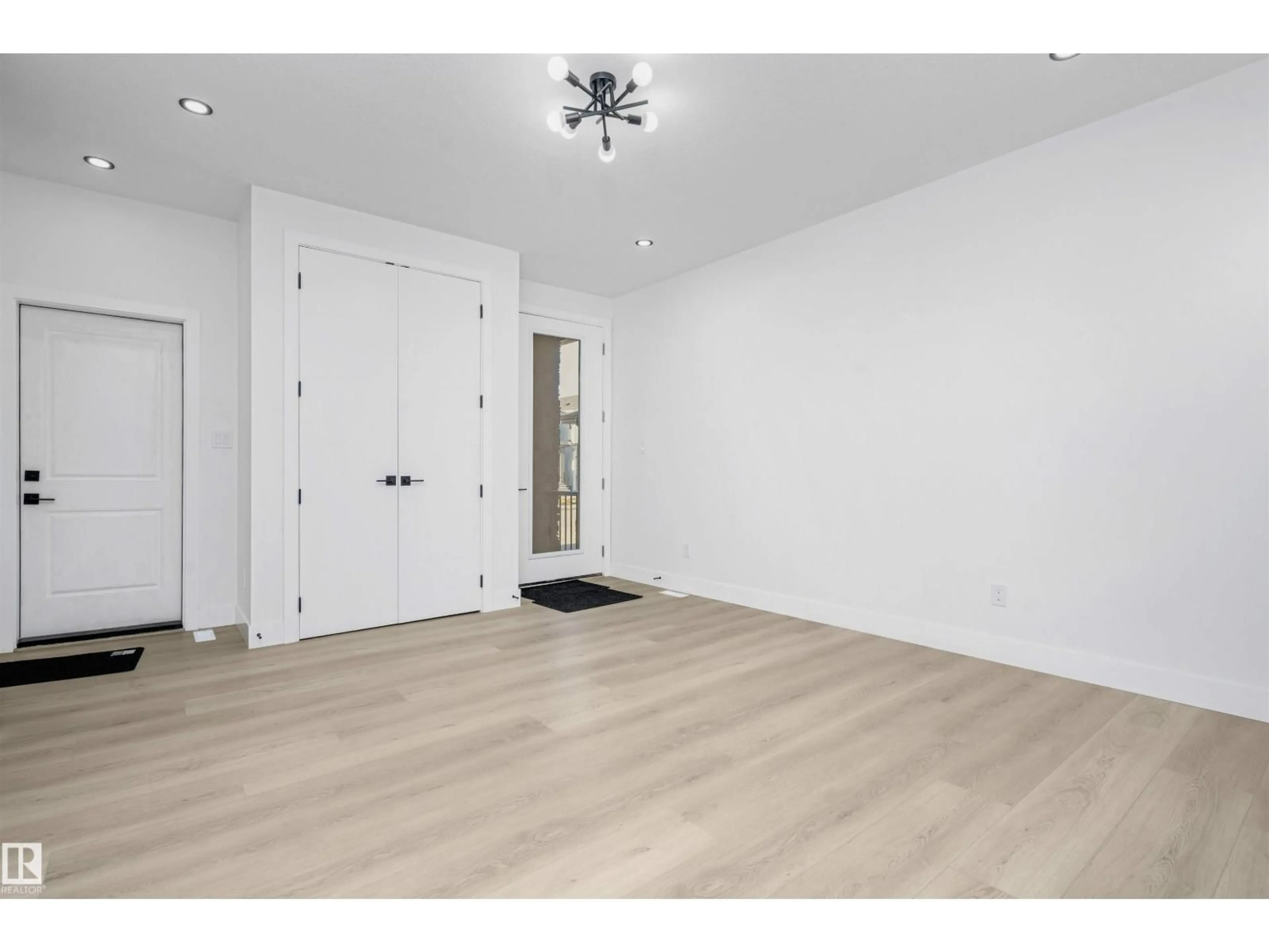 Indoor entryway for 449 CRYSTAL CREEK LINK, Leduc Alberta T9E0X5