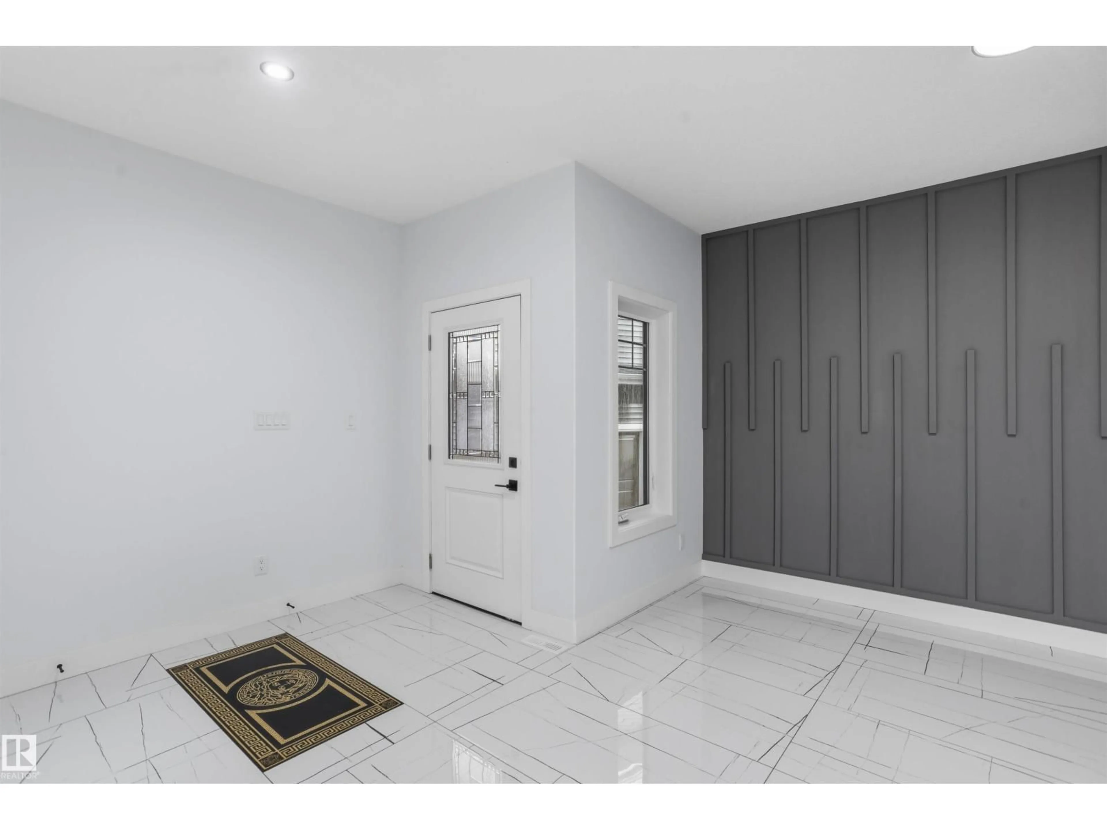 Indoor entryway for SW - 2159 1 AV, Edmonton Alberta T6X3P6