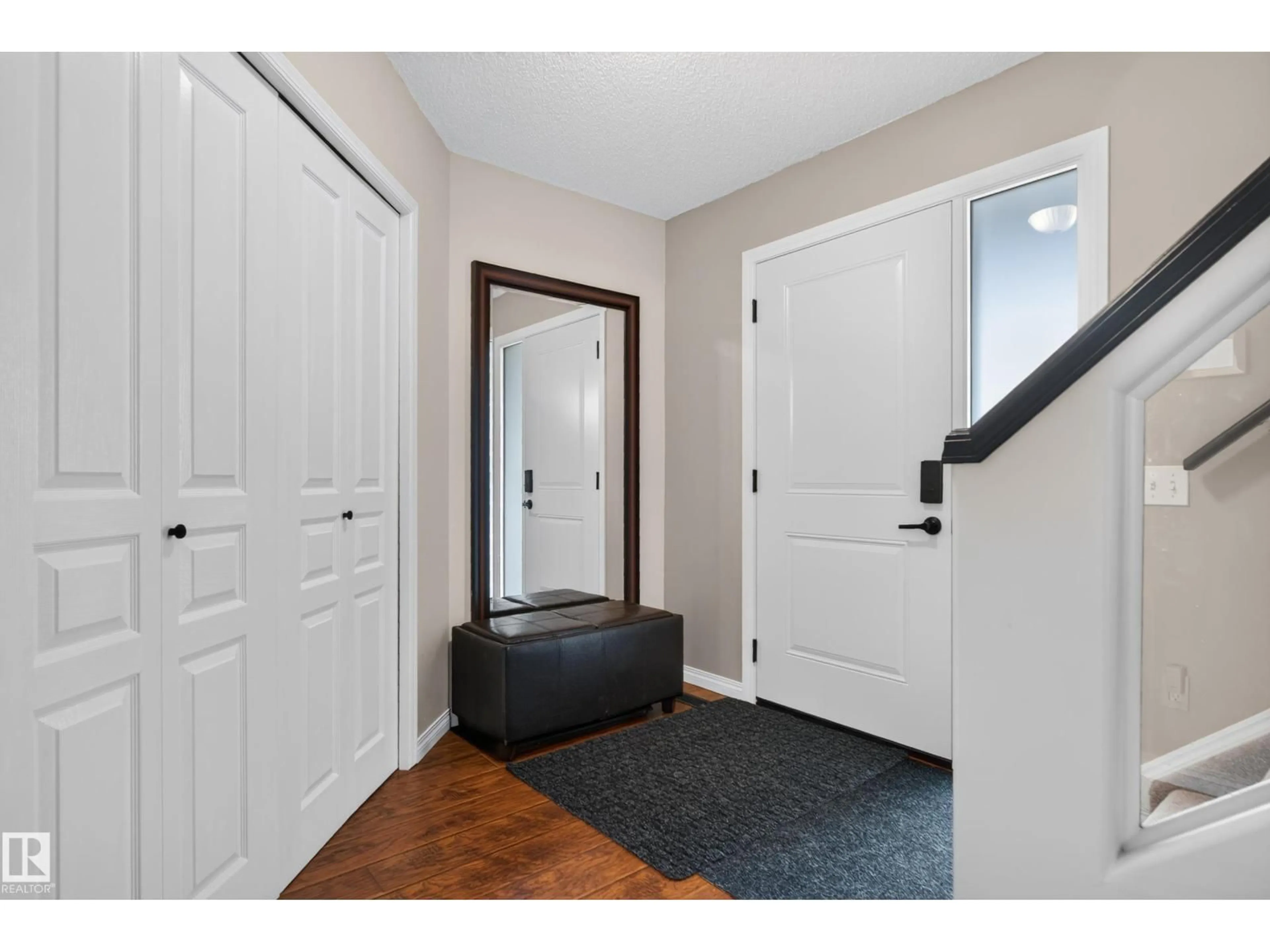 Indoor entryway for NW - 14832 48 ST, Edmonton Alberta T5Y2X1