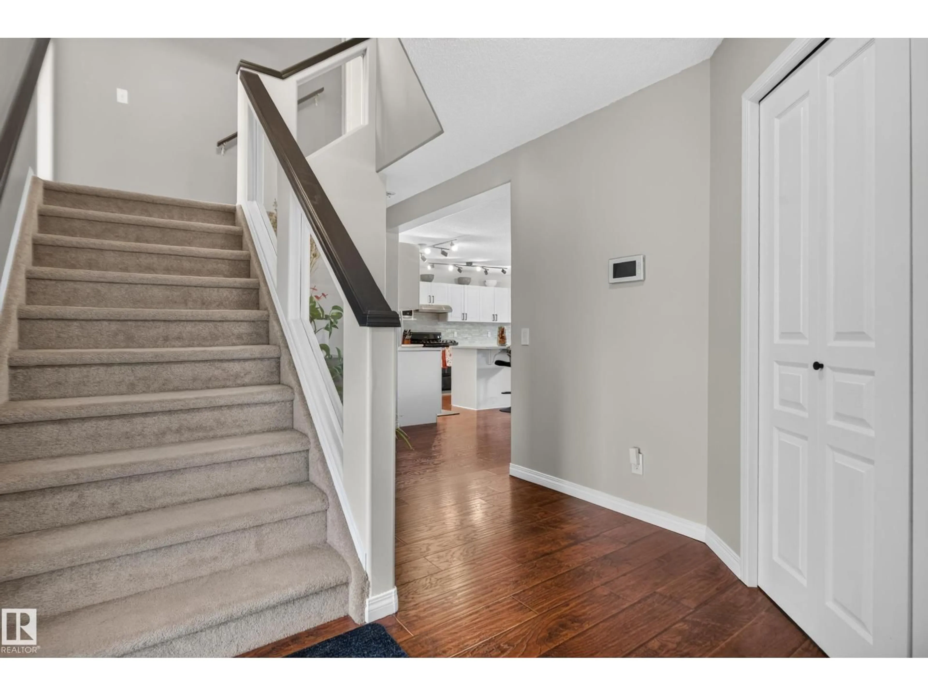 Indoor entryway for NW - 14832 48 ST, Edmonton Alberta T5Y2X1