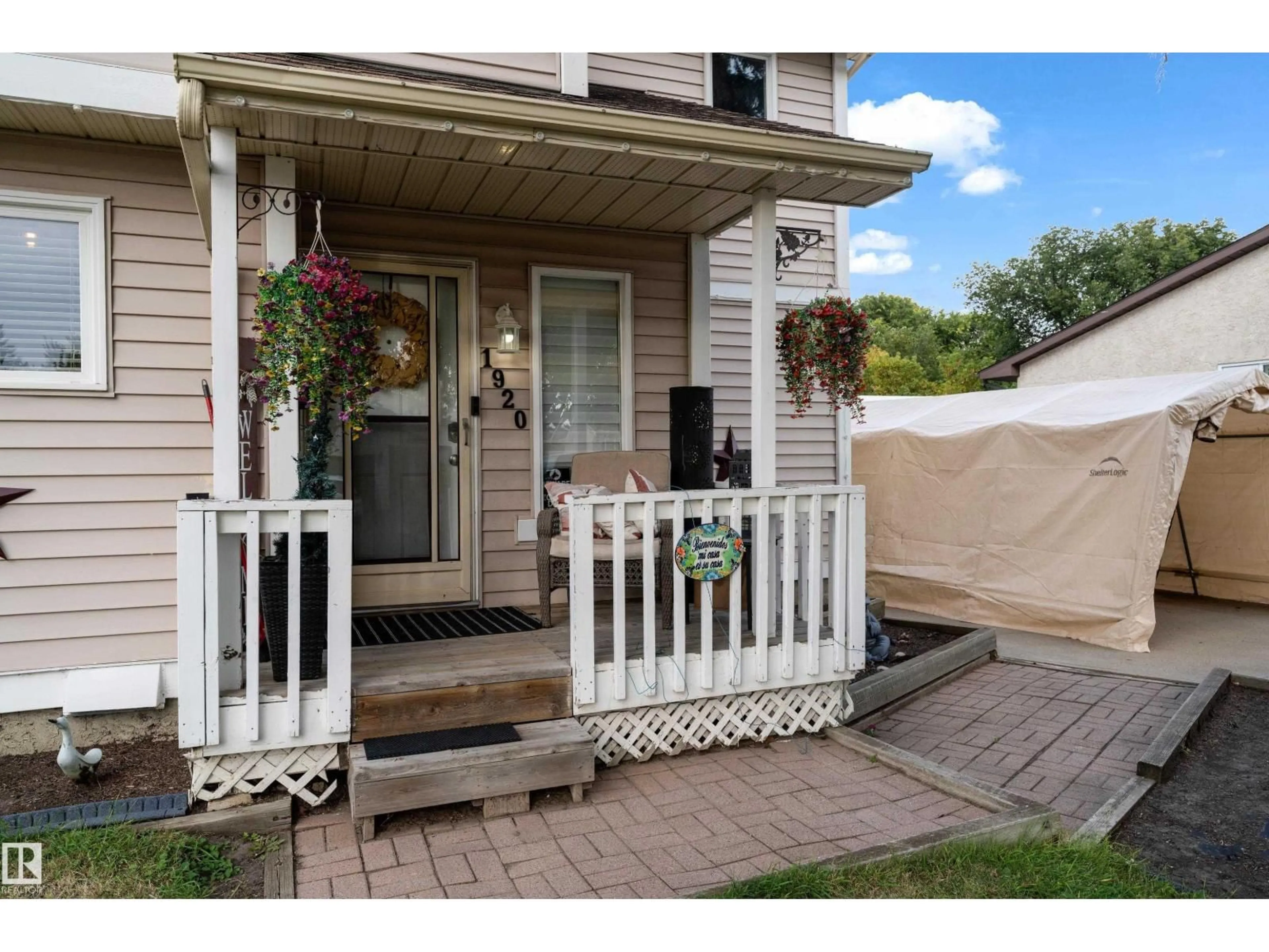Unknown for 1920 145 AV, Edmonton Alberta T5Y1V3