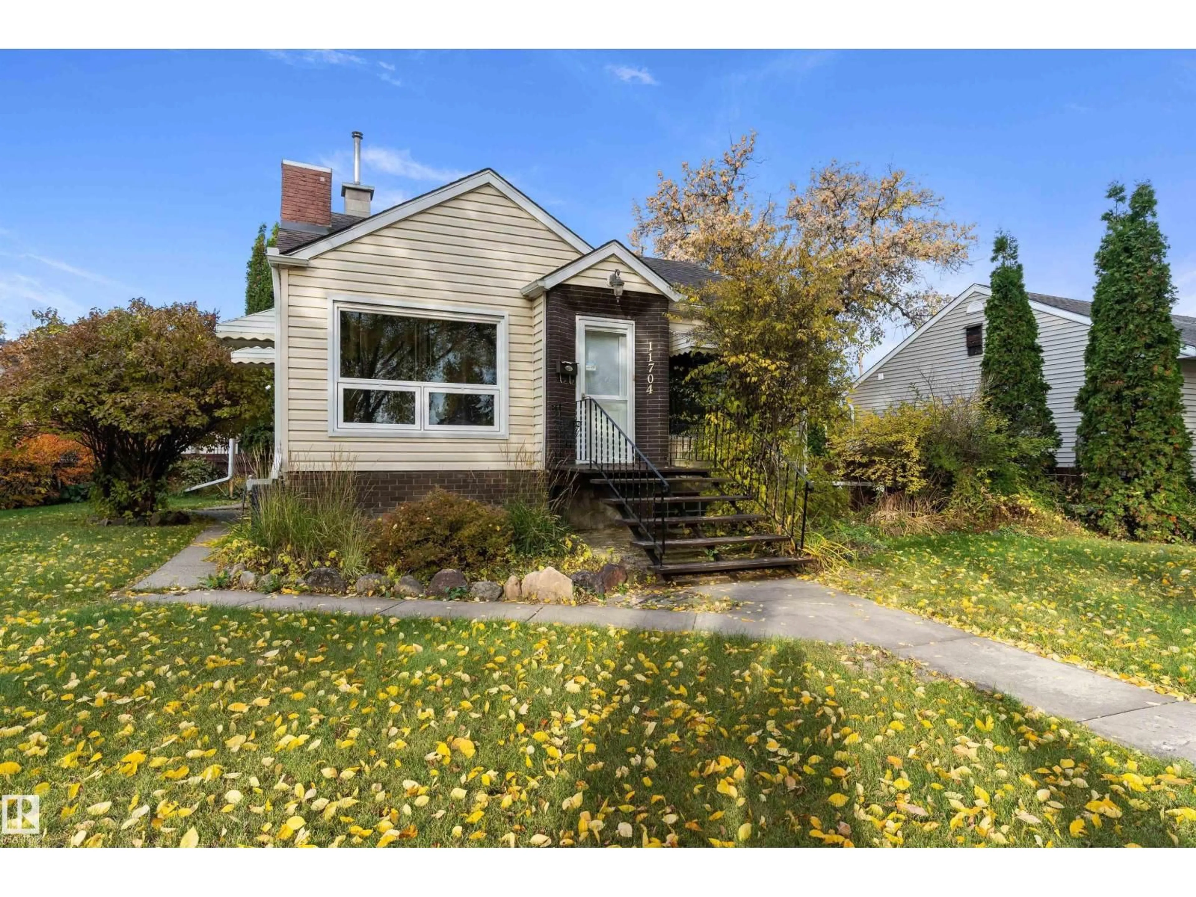 Unknown for 11704 135A ST NW, Edmonton Alberta T5M1L5