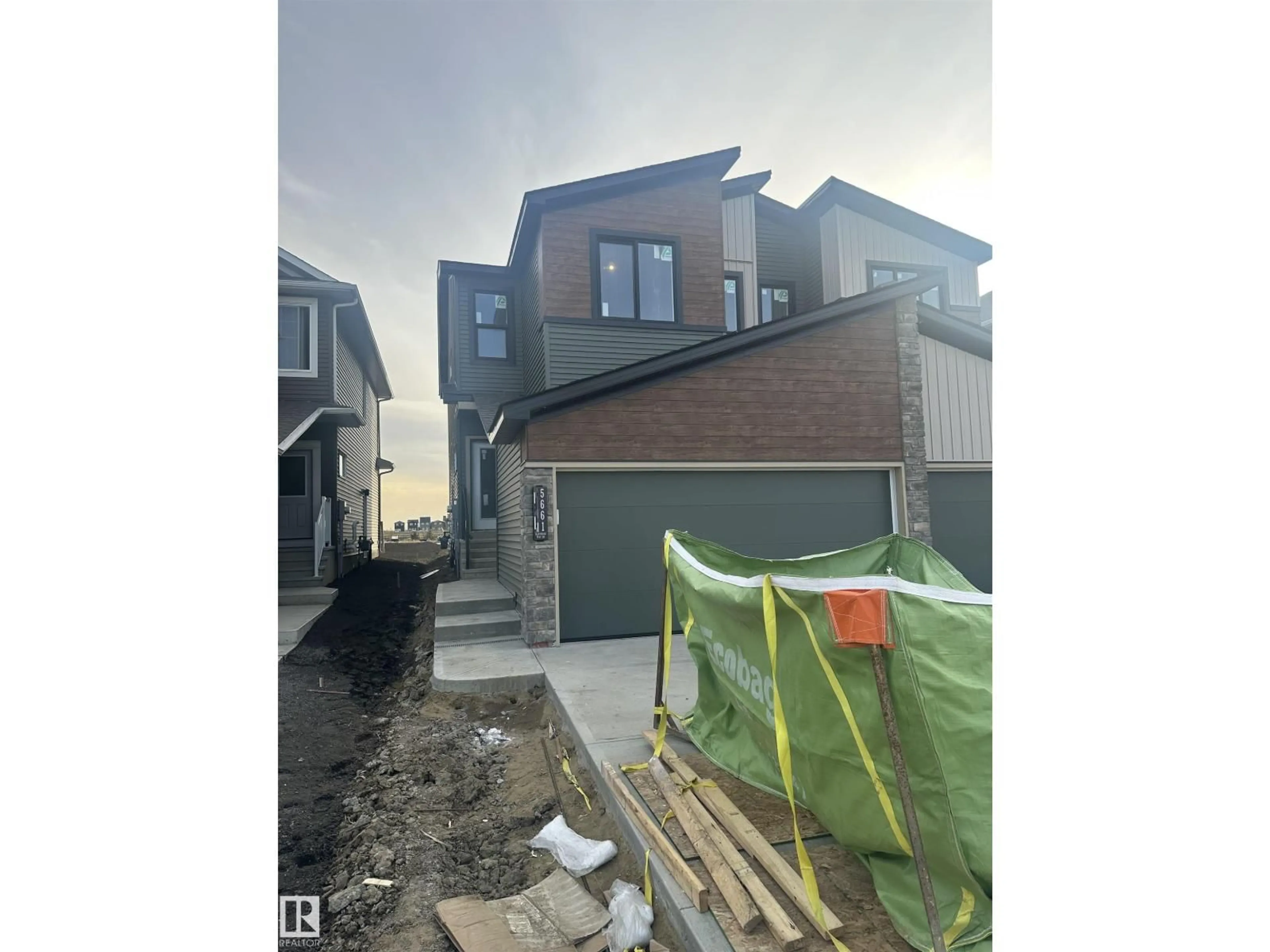 Unknown for SW - 5661 HAWTHORN WY, Edmonton Alberta T6X3C1