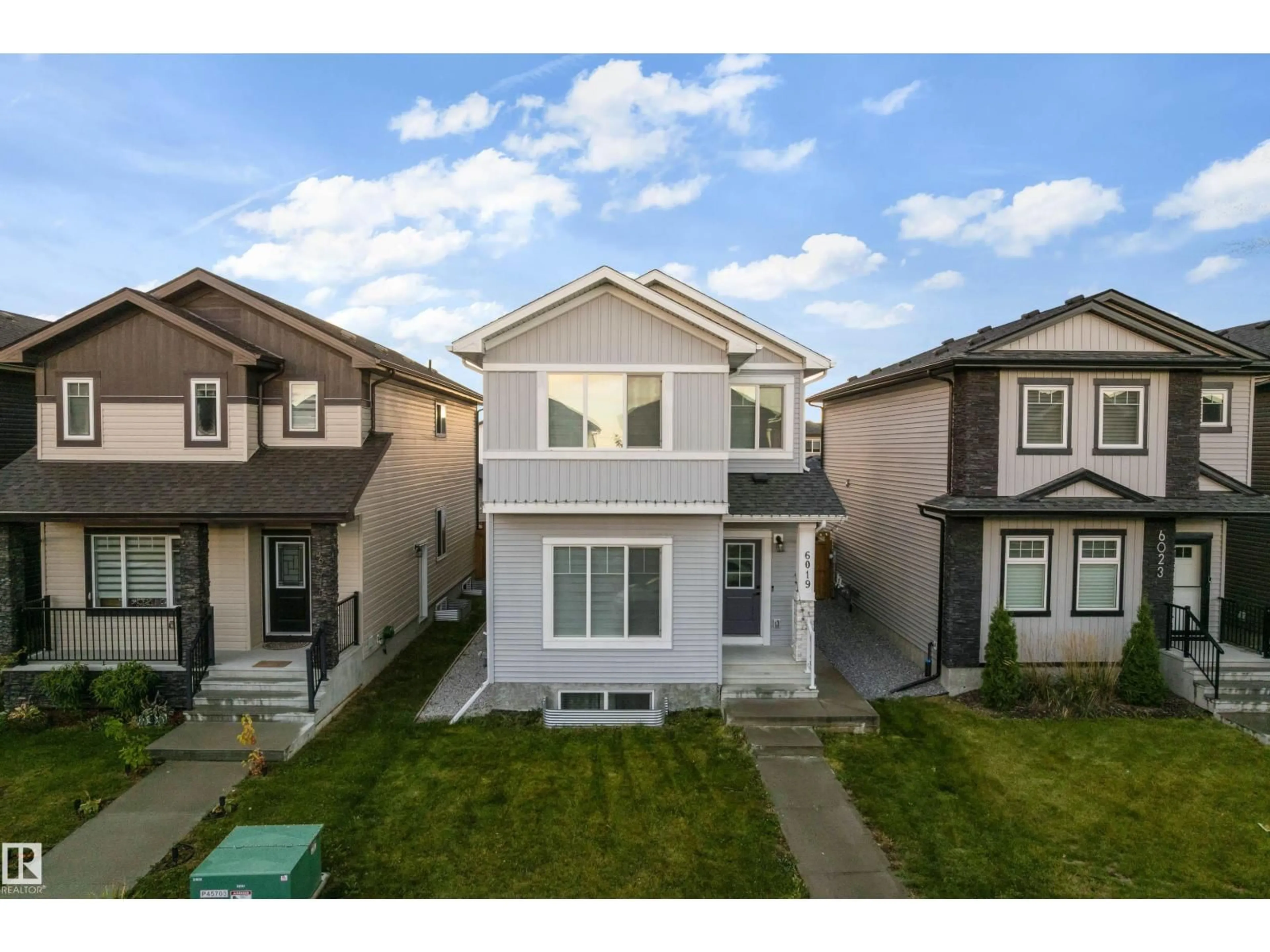 A pic from outside/outdoor area/front of a property/back of a property/a pic from drone, street for NW - 6019 180 AV, Edmonton Alberta T5Y3W9