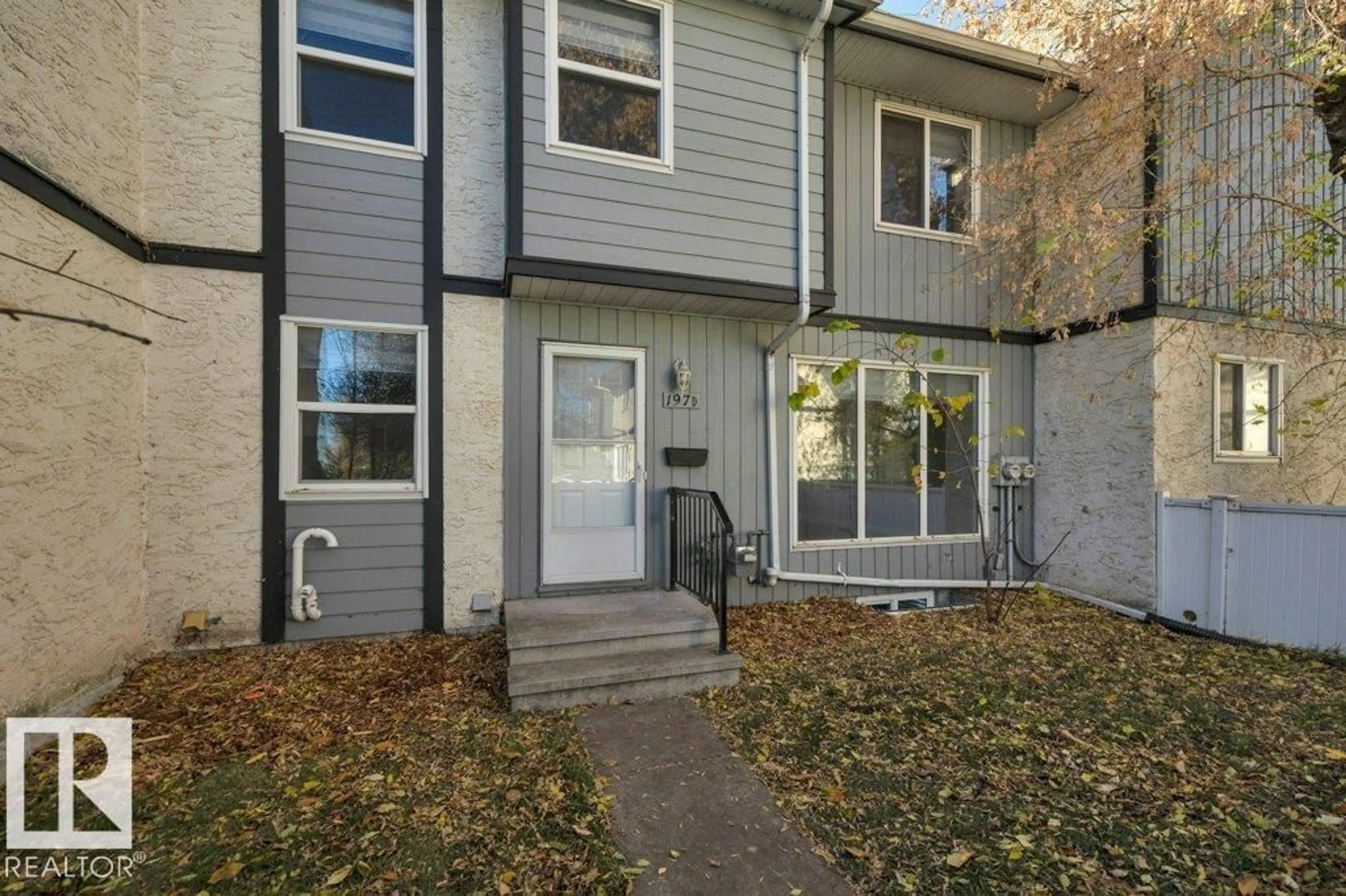 Unknown for 197D HOMESTEAD CR, Edmonton Alberta T5A2Y2