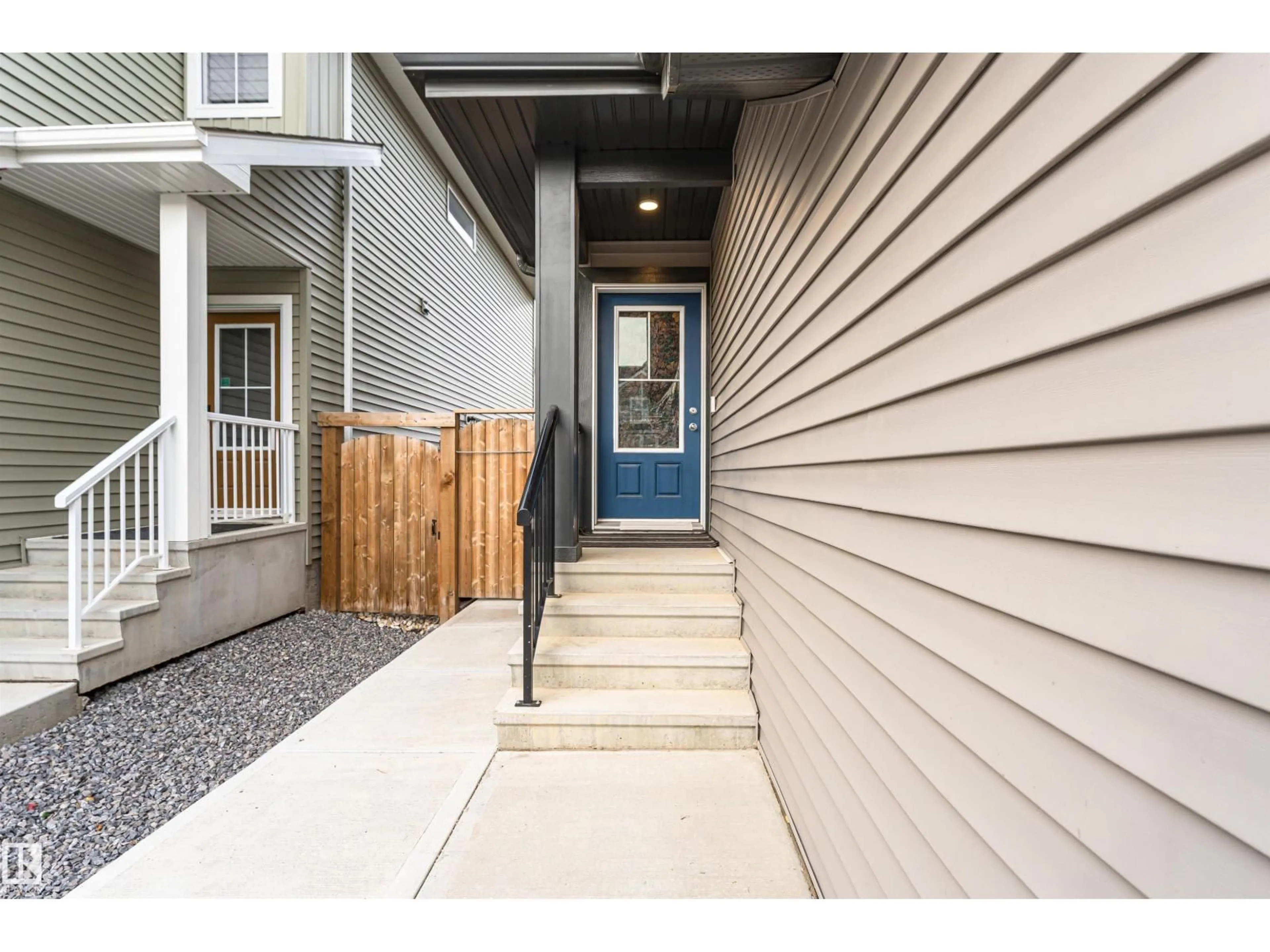 Indoor entryway for NW - 9616 230 ST, Edmonton Alberta T5T7R4