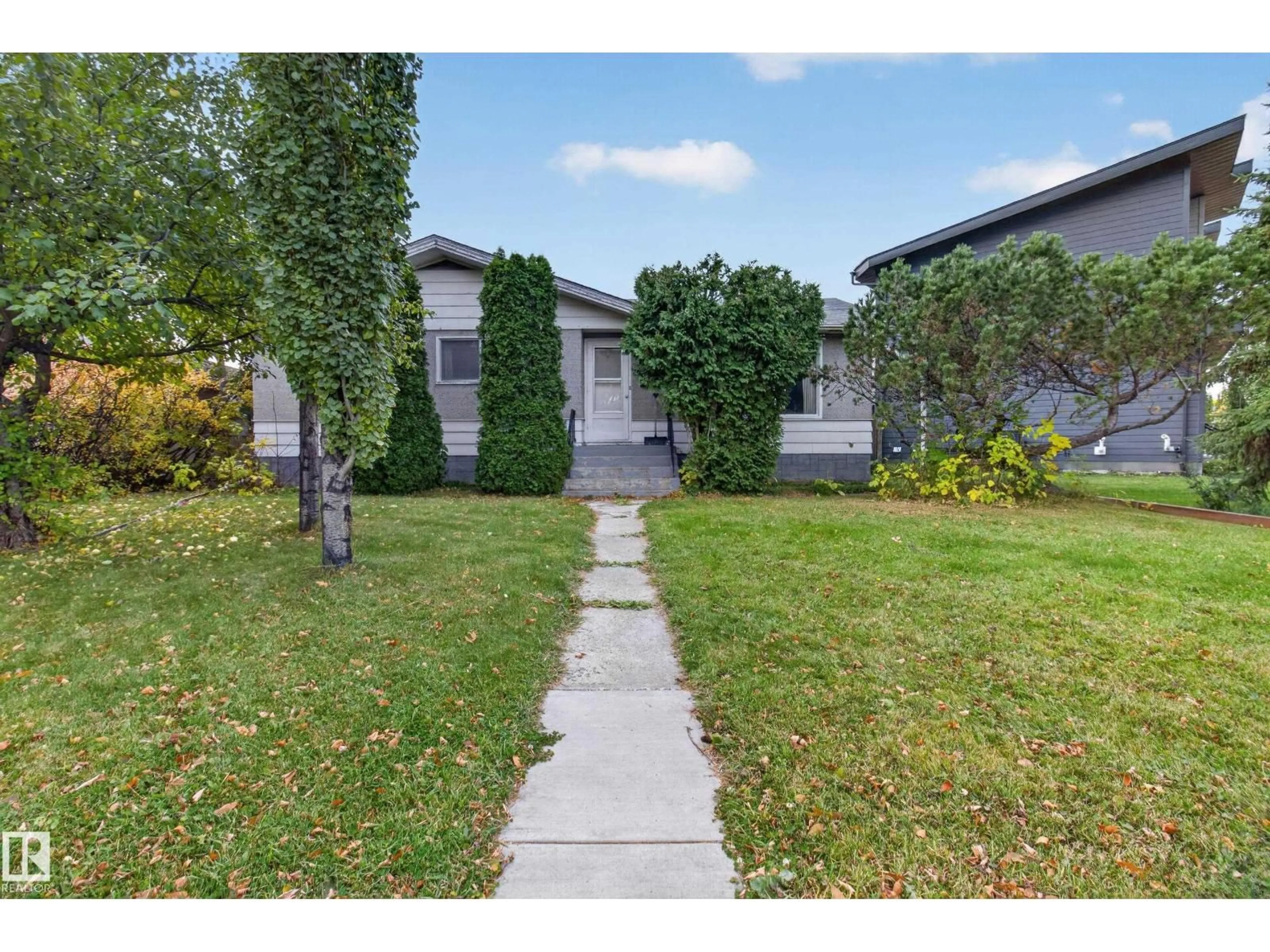 Unknown for 6321 104 AV, Edmonton Alberta T6A0X9