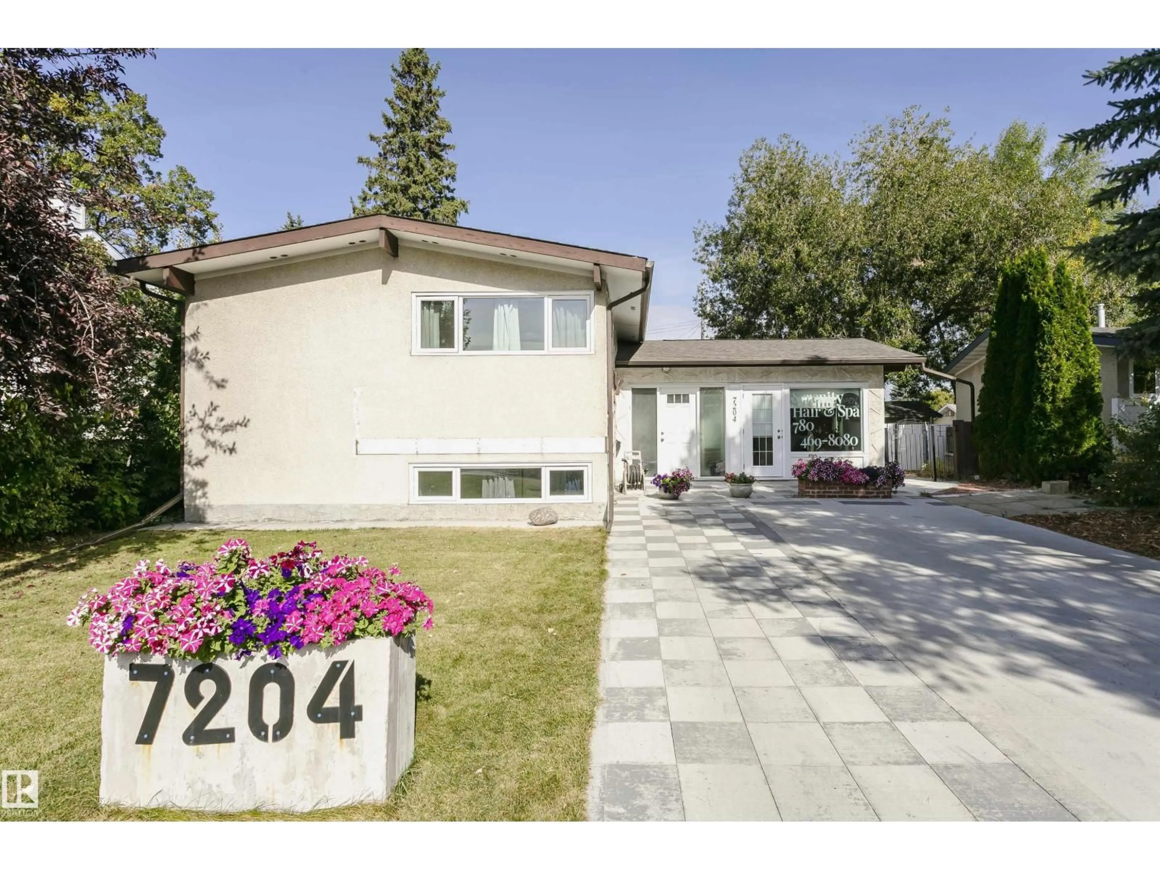 Unknown for NW - 7204 92B AV, Edmonton Alberta T6B0W2