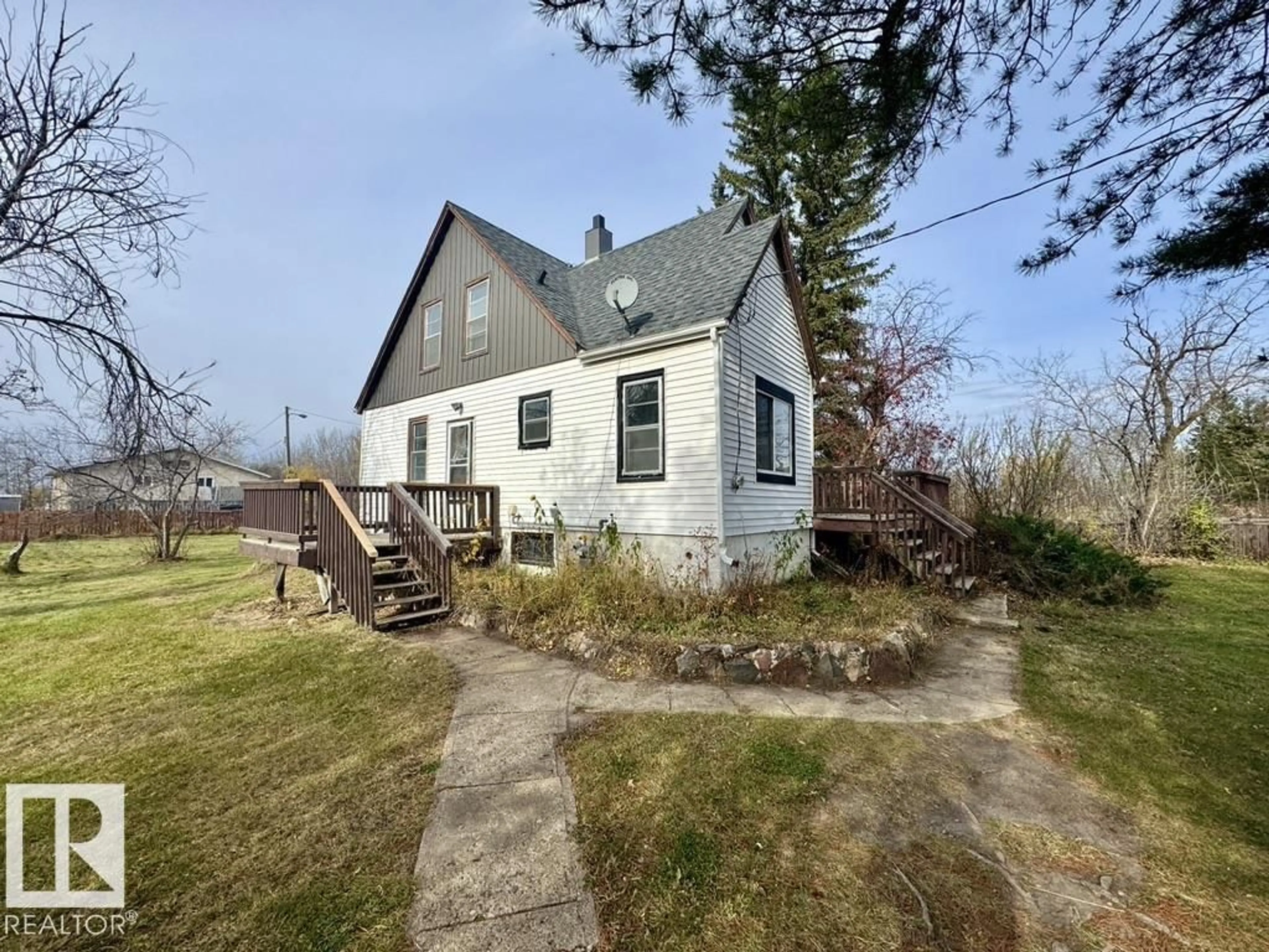 A pic from outside/outdoor area/front of a property/back of a property/a pic from drone, unknown for S - 4009 1ST ST, Ashmont Alberta T0A0C0