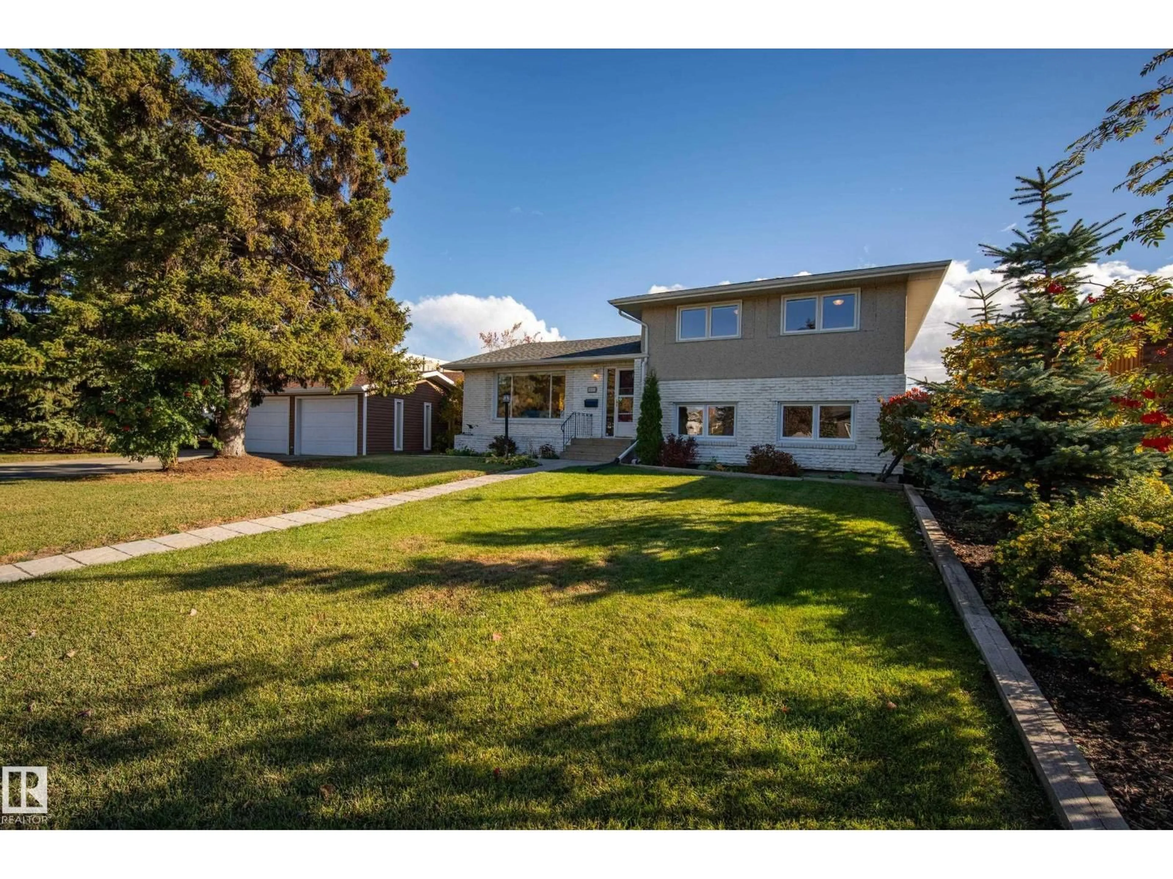 A pic from outside/outdoor area/front of a property/back of a property/a pic from drone, street for 9011 157 ST, Edmonton Alberta T5R2A6
