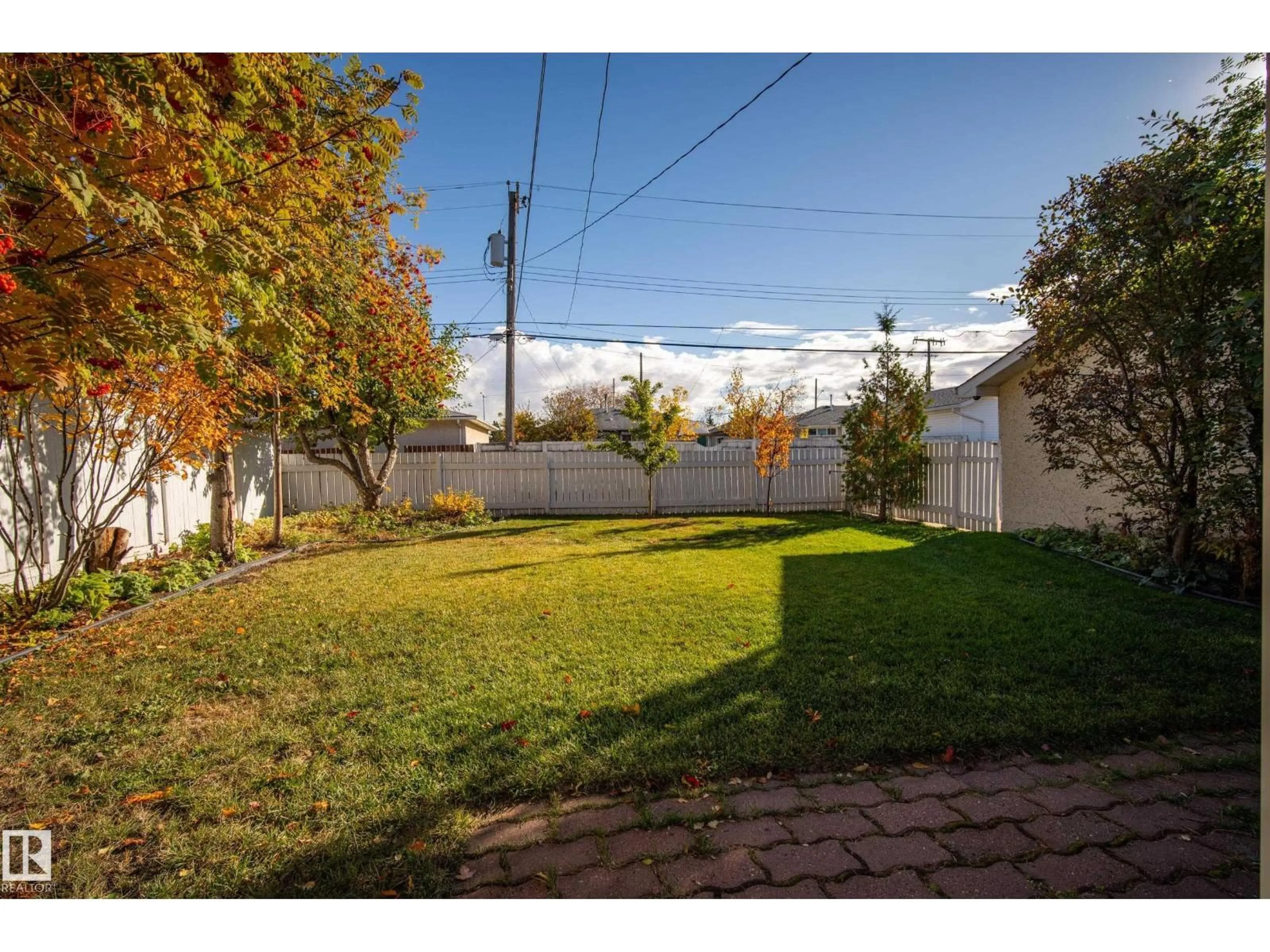 Patio, street for 9011 157 ST, Edmonton Alberta T5R2A6