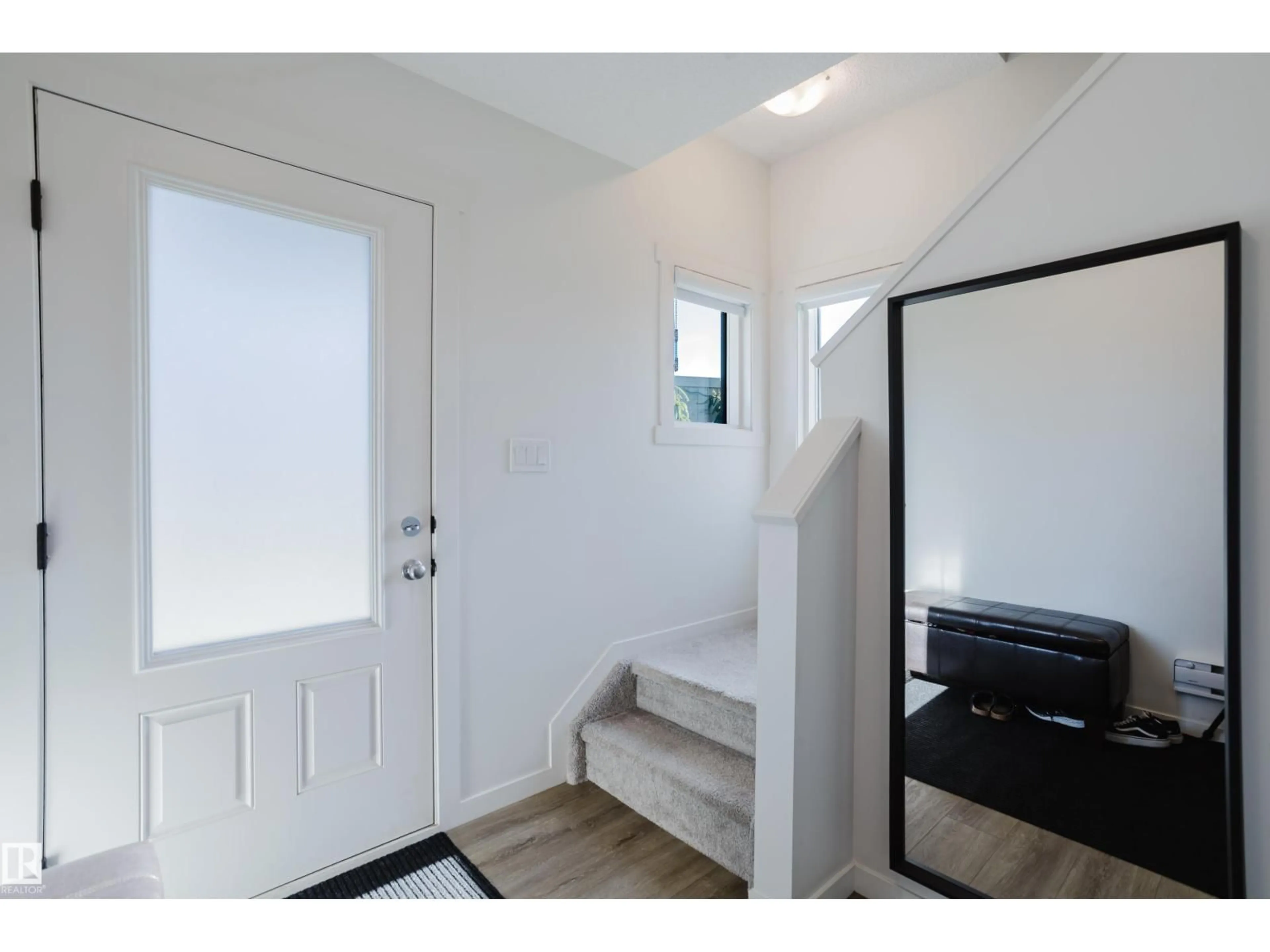 Indoor entryway for 49 SECORD BV, Edmonton Alberta T5T7R9