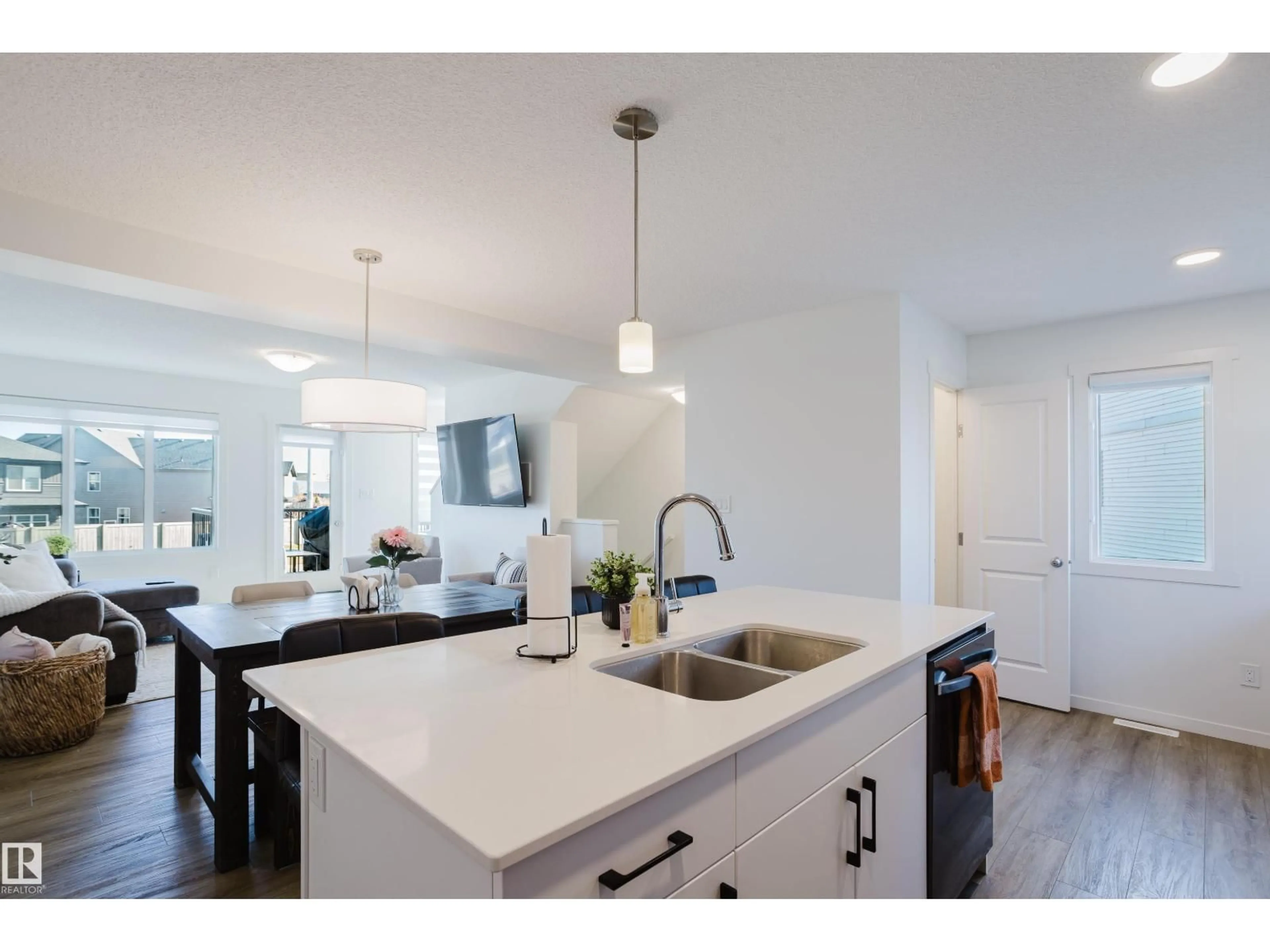 Open concept kitchen, ceramic/tile floor for 49 SECORD BV, Edmonton Alberta T5T7R9