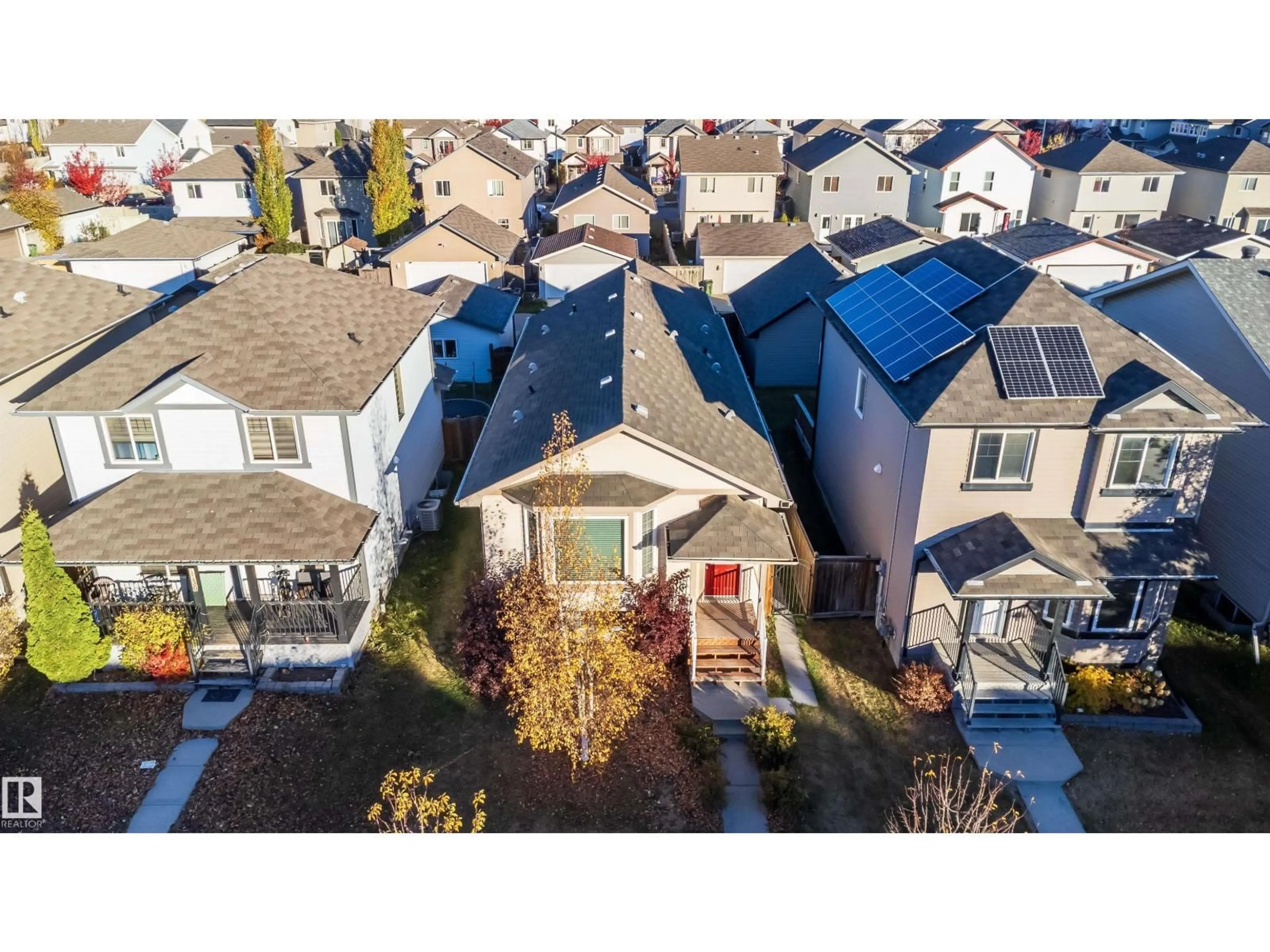 A pic from outside/outdoor area/front of a property/back of a property/a pic from drone, street for 1126 36A AV, Edmonton Alberta T6T0G1