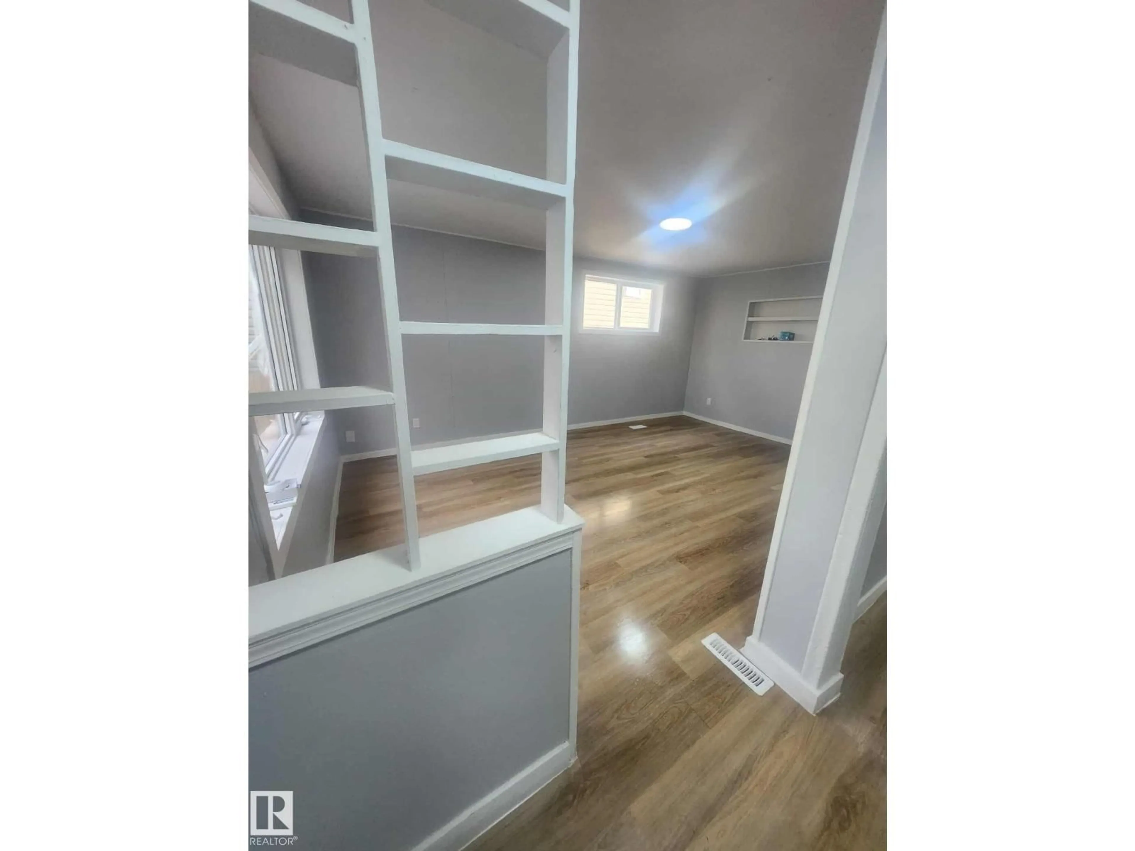 A pic of a room for 11308 94 ST, Edmonton Alberta T5G1H3
