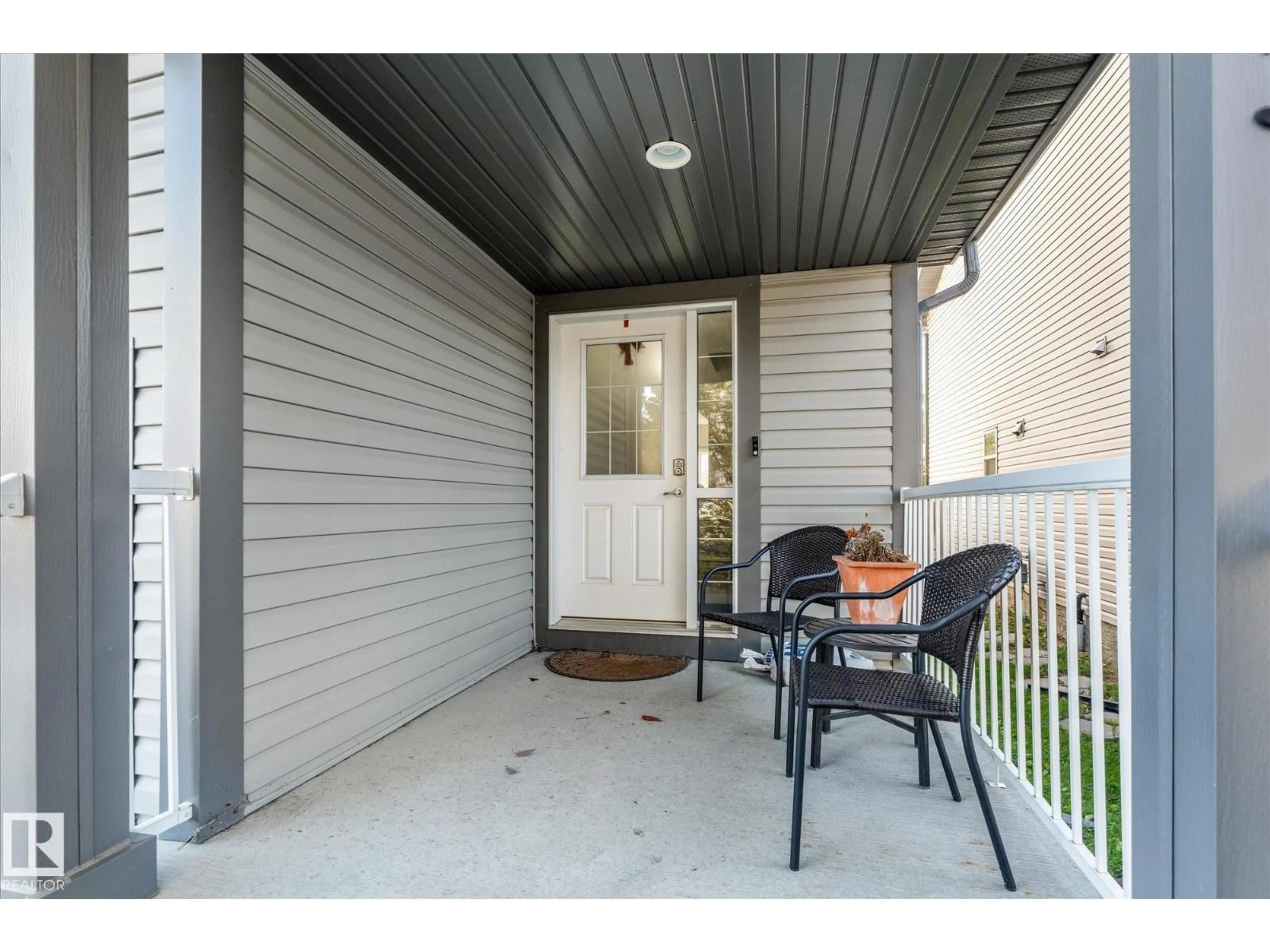 Patio, street for 2123 HAMMOND CO, Edmonton Alberta T6M0J1