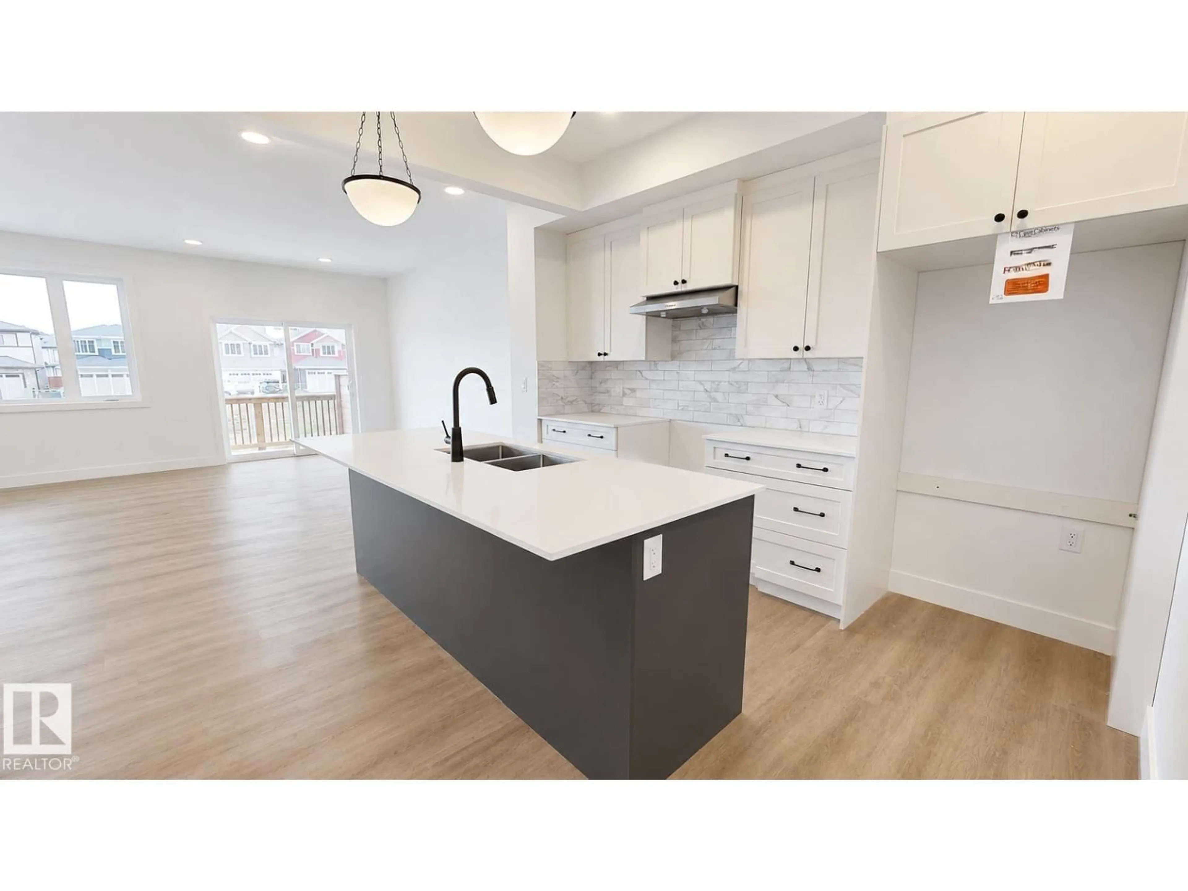 Open concept kitchen, unknown for 6616 50A AV, Beaumont Alberta T4X1B8