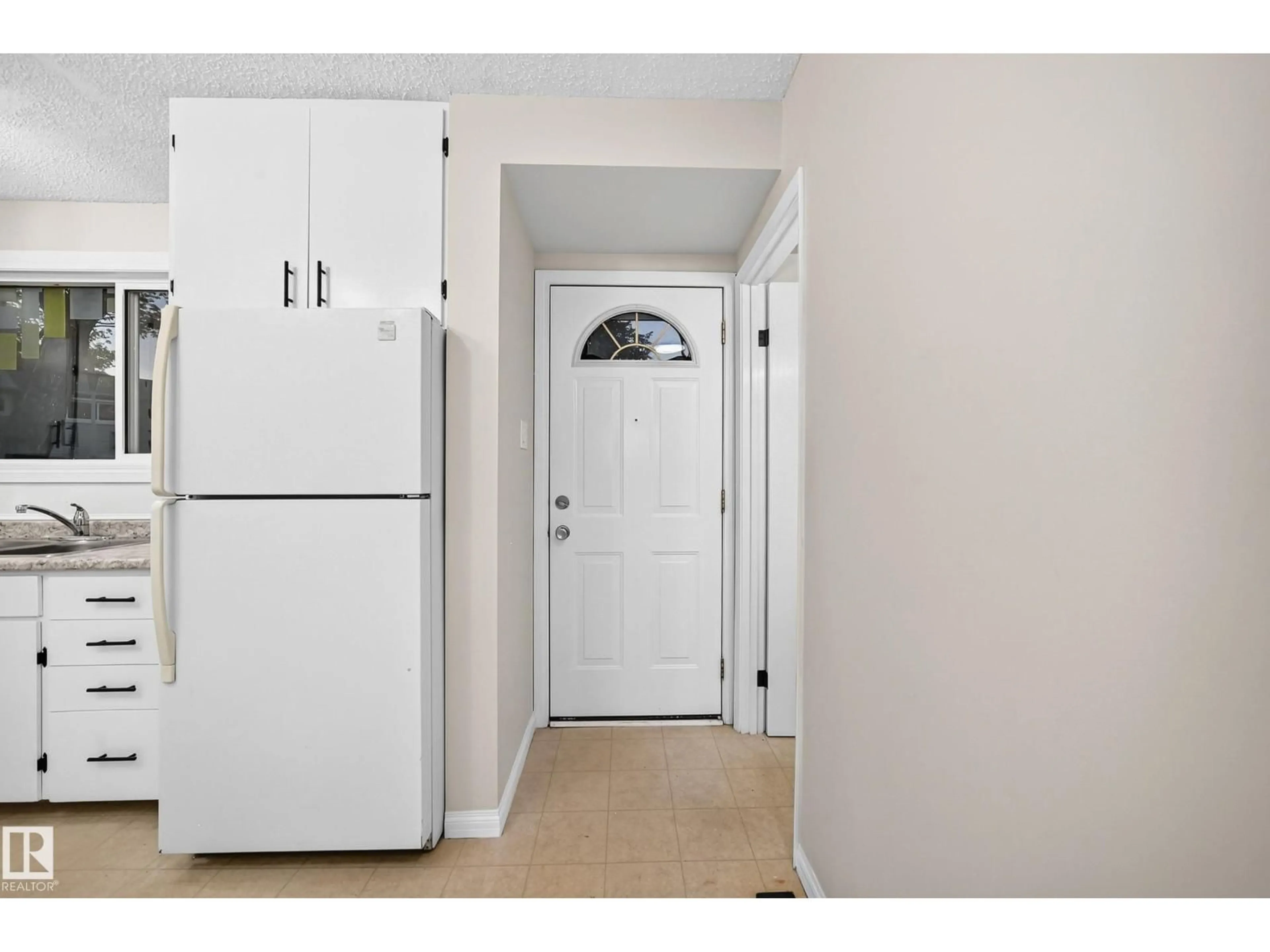 Unknown for 89 HABITAT CR, Edmonton Alberta T5A3K8