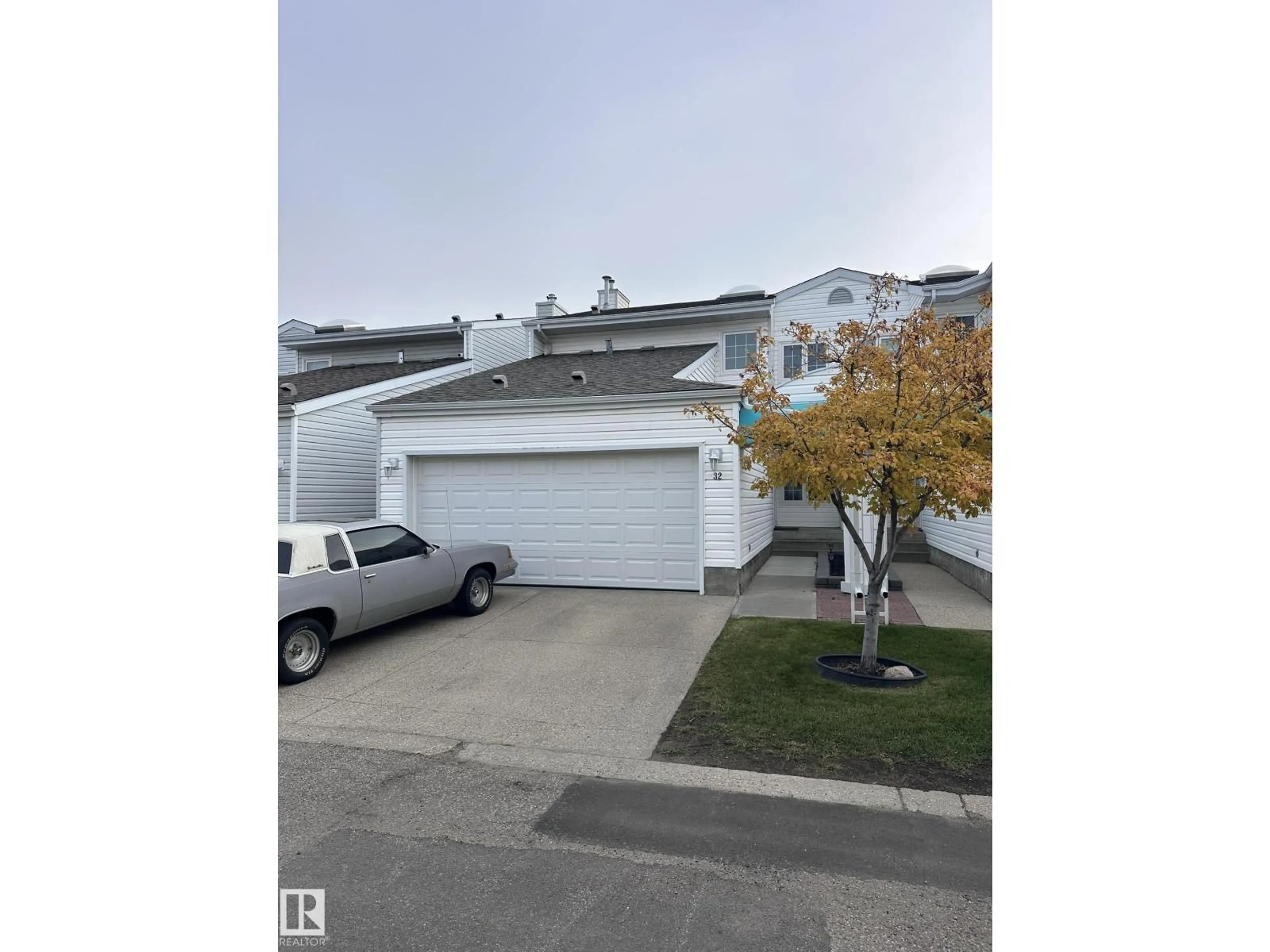 Unknown for #32 - 2911 36 ST, Edmonton Alberta T6L6K4