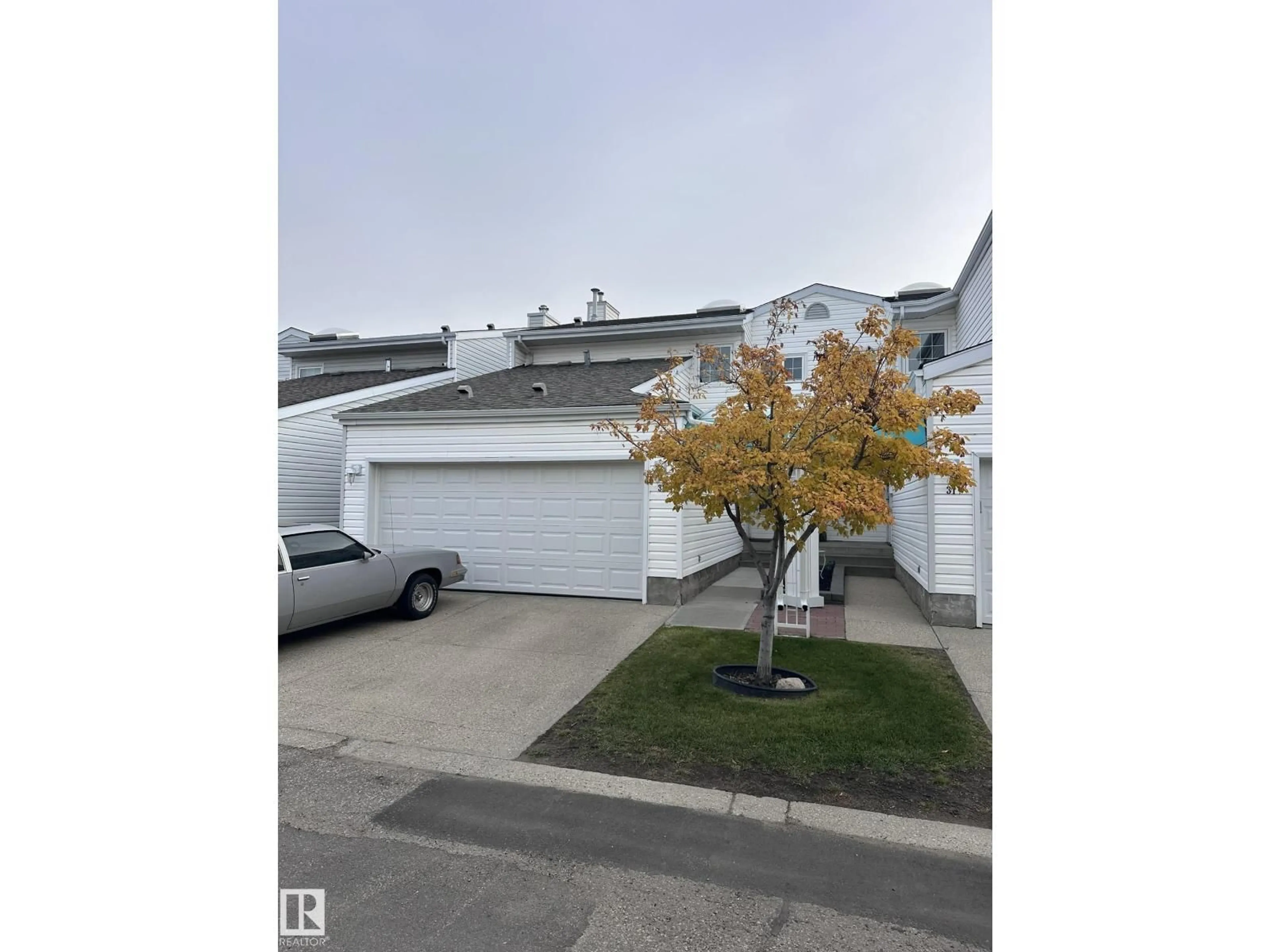 A pic from outside/outdoor area/front of a property/back of a property/a pic from drone, street for #32 - 2911 36 ST, Edmonton Alberta T6L6K4