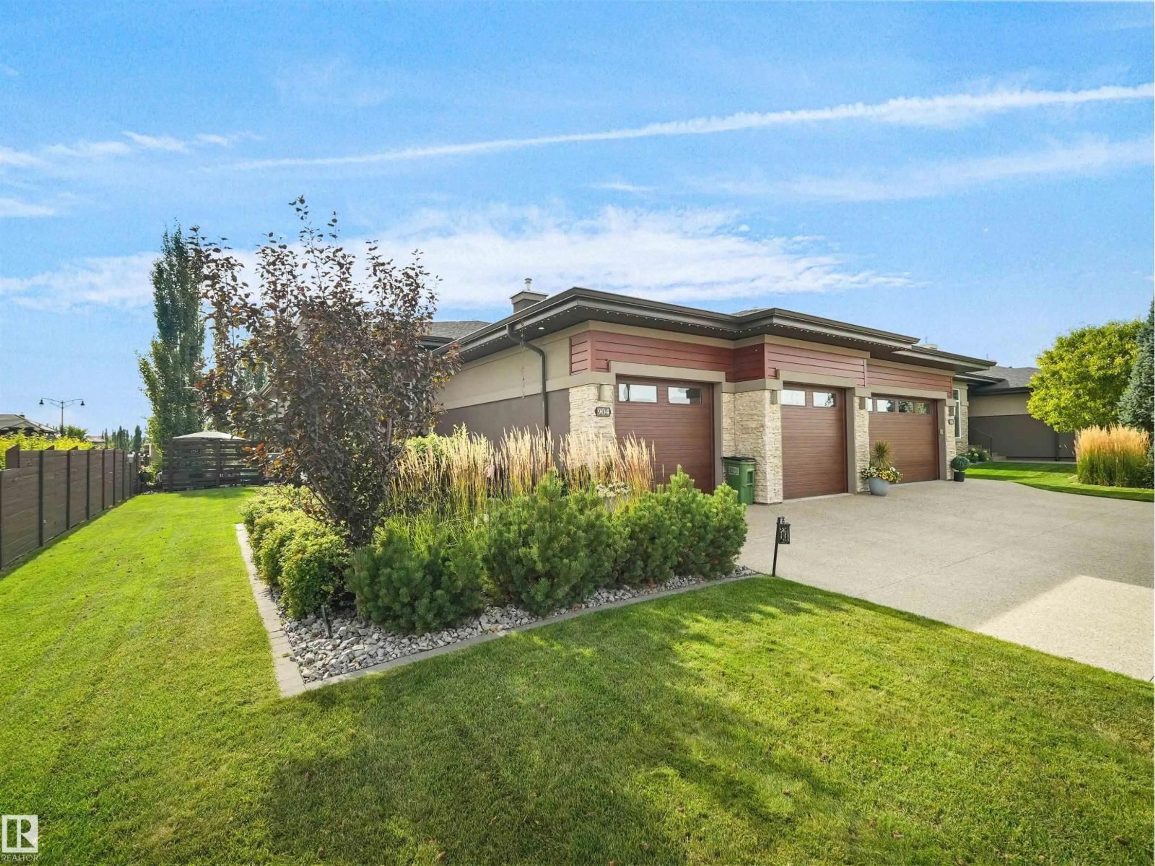 Unknown for 904 WOOD PL, Edmonton Alberta T6W3G8