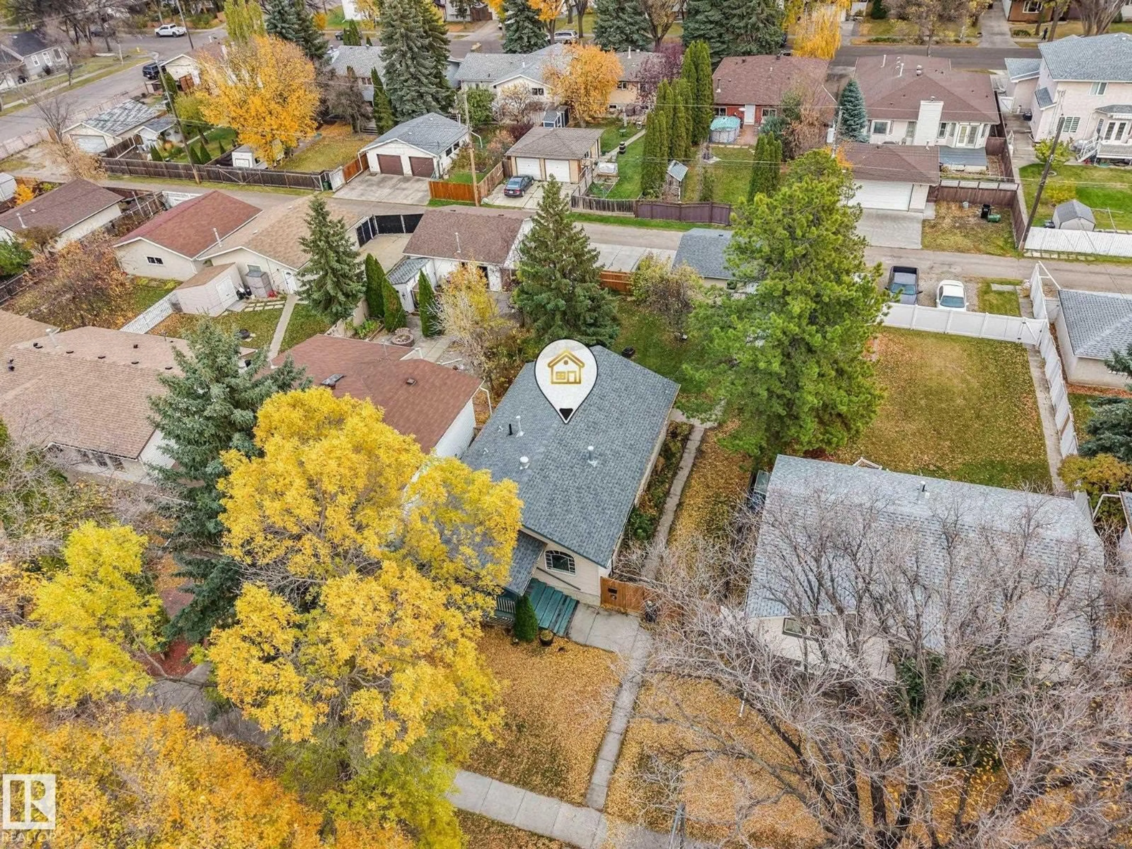 A pic from outside/outdoor area/front of a property/back of a property/a pic from drone, street for 9617 151 ST, Edmonton Alberta T5P1S5