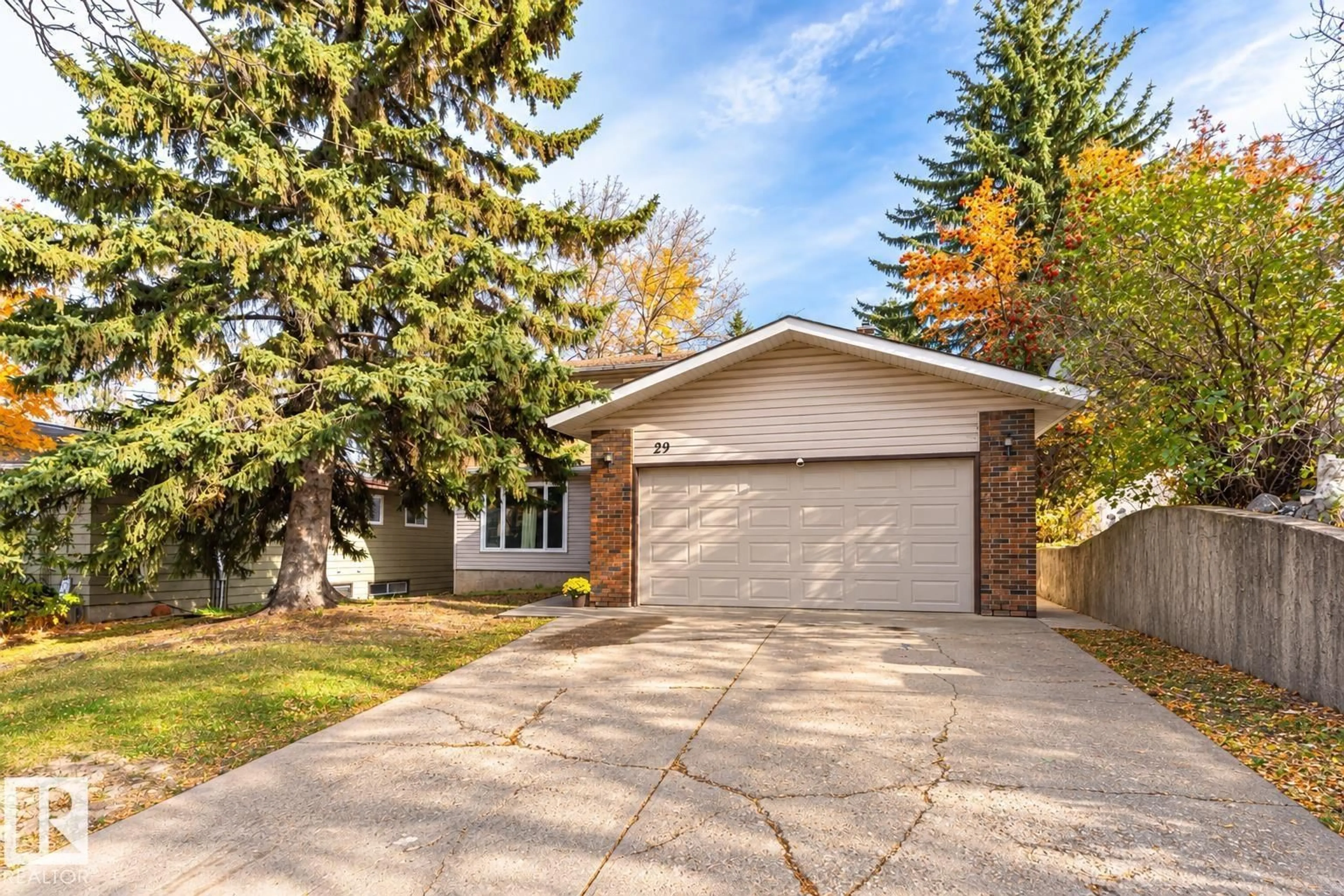 Home with brick exterior material, street for 29 GRENFELL AV, St. Albert Alberta T8N1S3