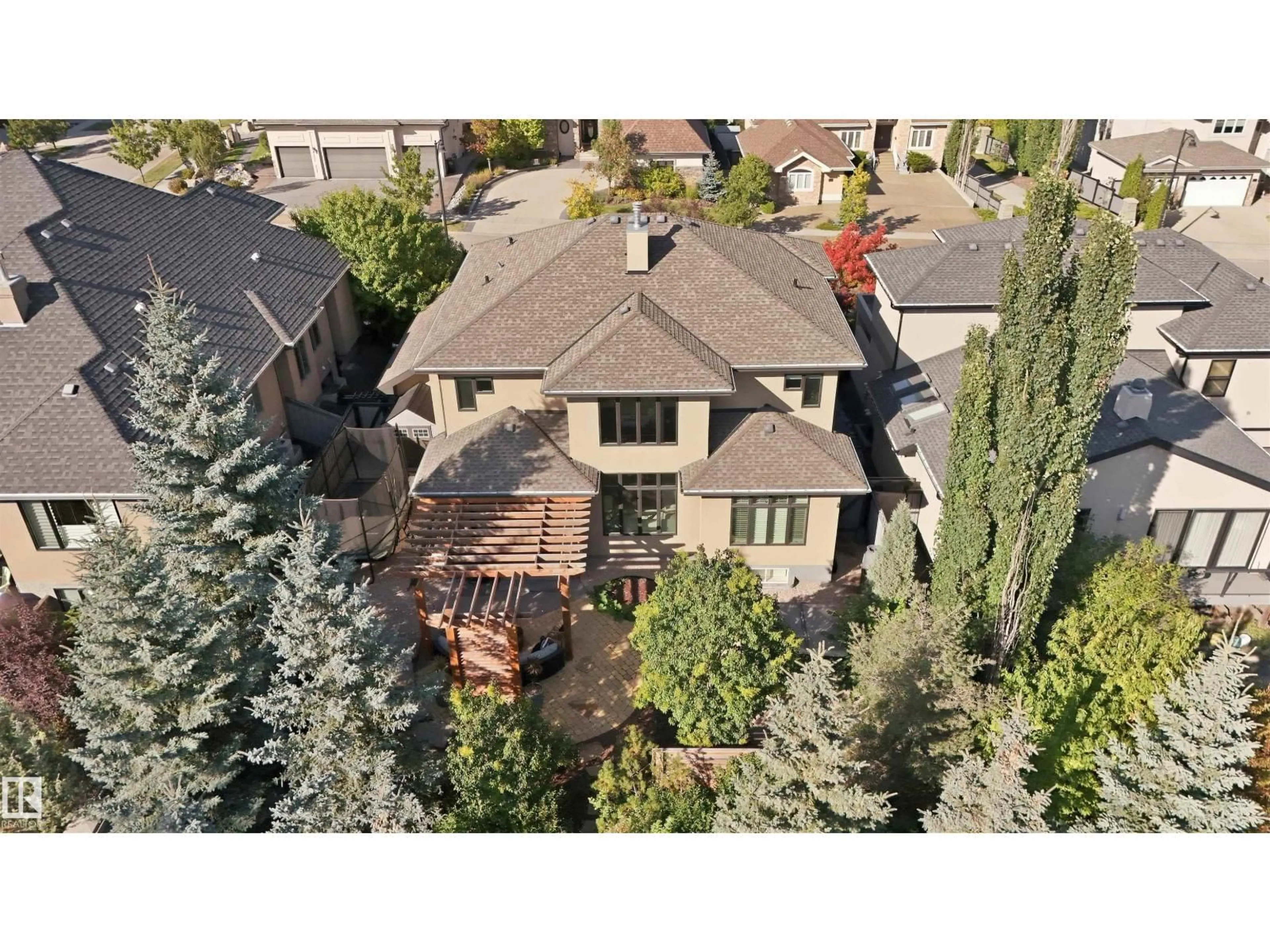 A pic from outside/outdoor area/front of a property/back of a property/a pic from drone, unknown for 2446 MARTELL CR, Edmonton Alberta T6R0M6