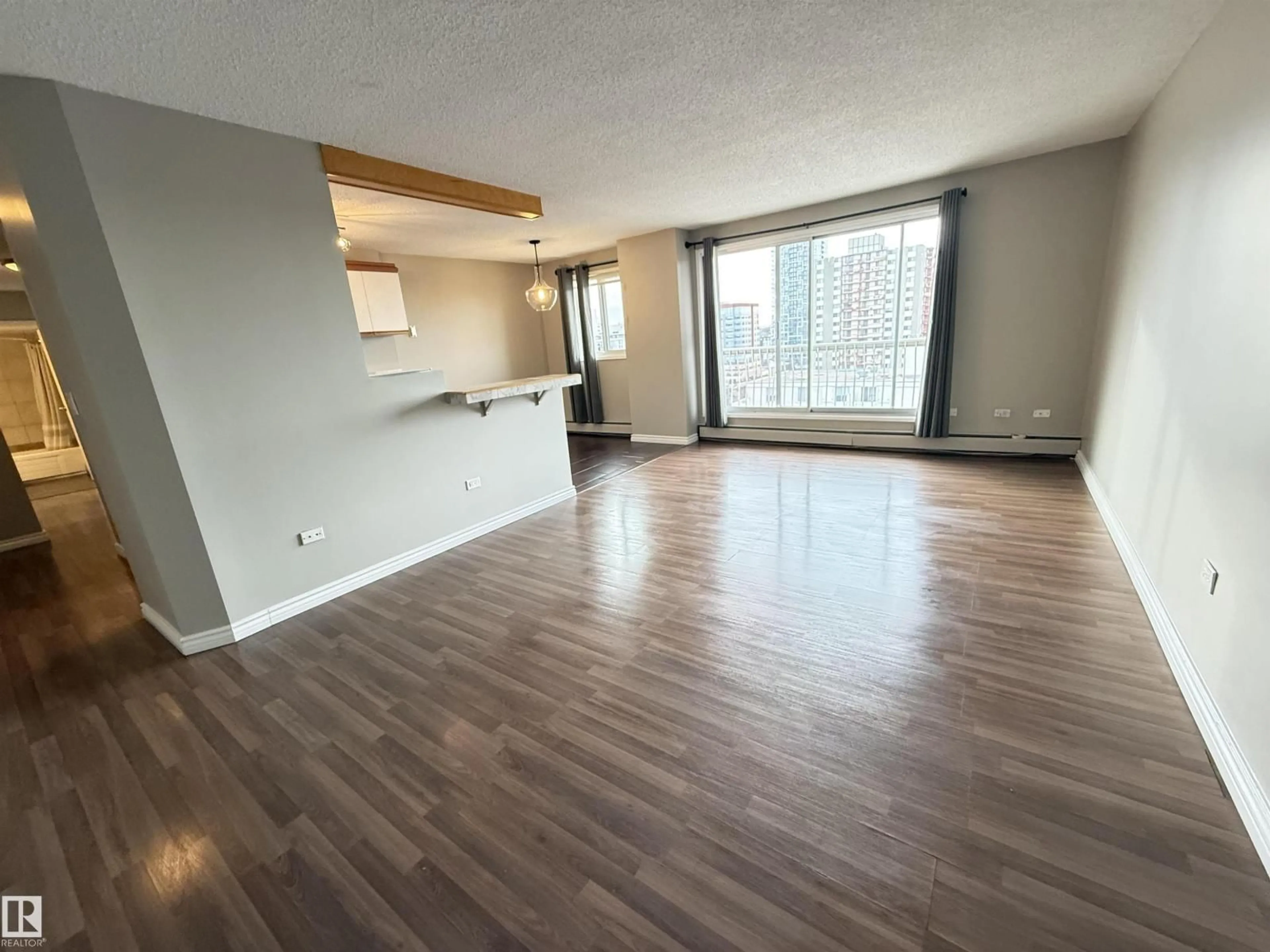 A pic of a room for #1406 - 10150 117 ST NW, Edmonton Alberta T5K2J2