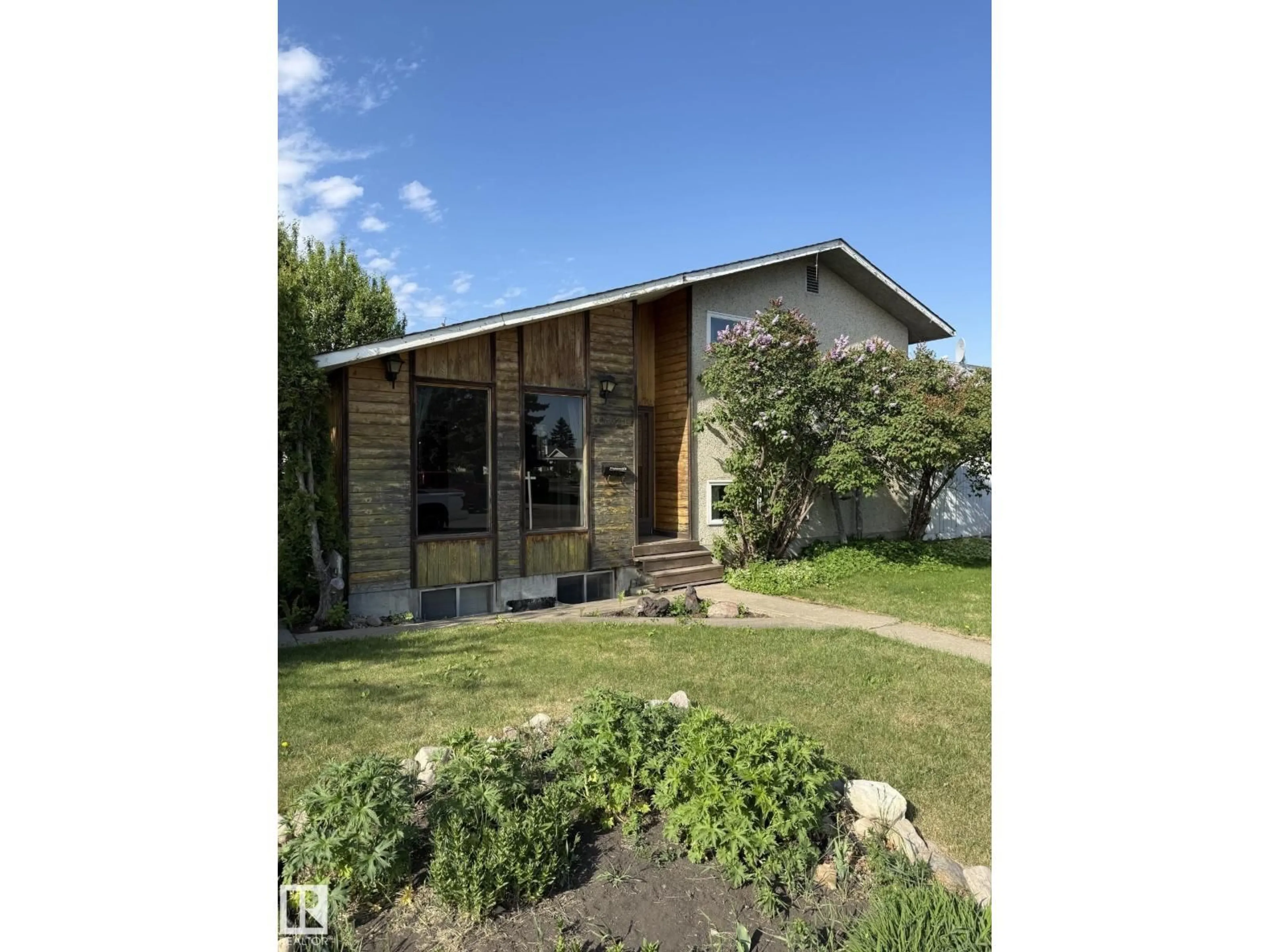 Shed for 16321 109A AVE NW, Edmonton Alberta T5P1C5
