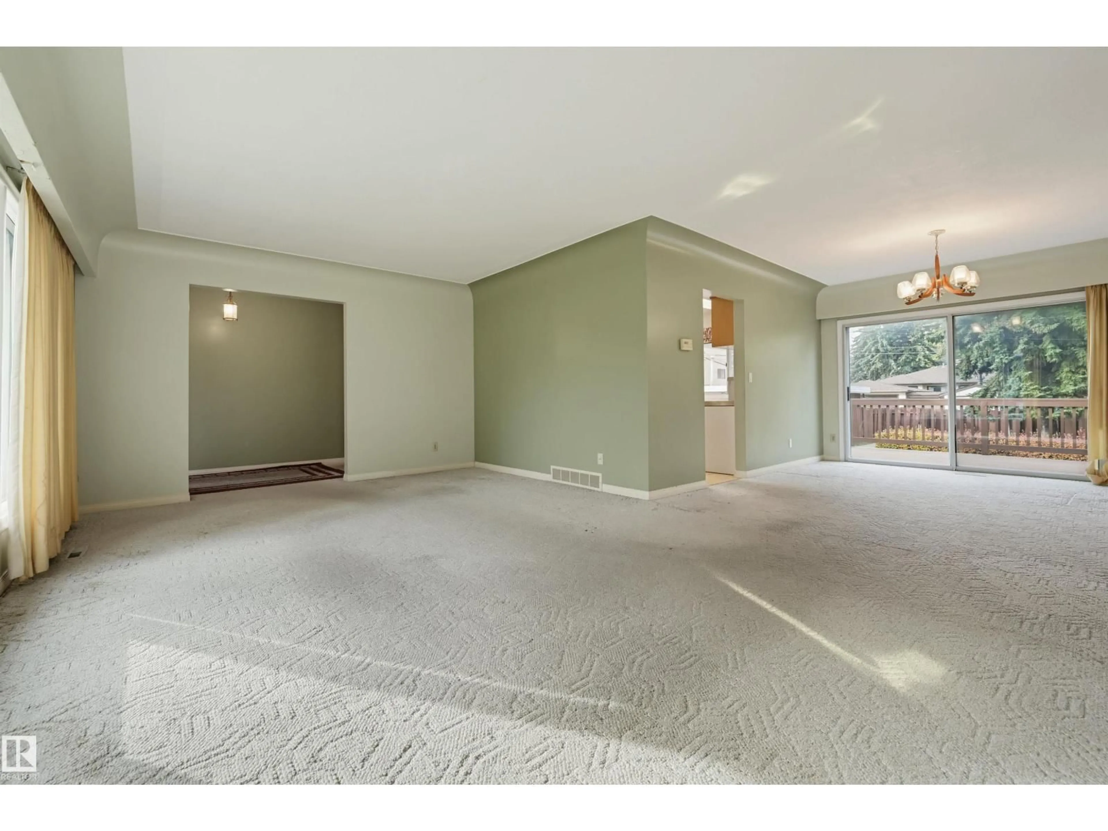 Unknown for NW - 9708 142 ST, Edmonton Alberta T5N2N1