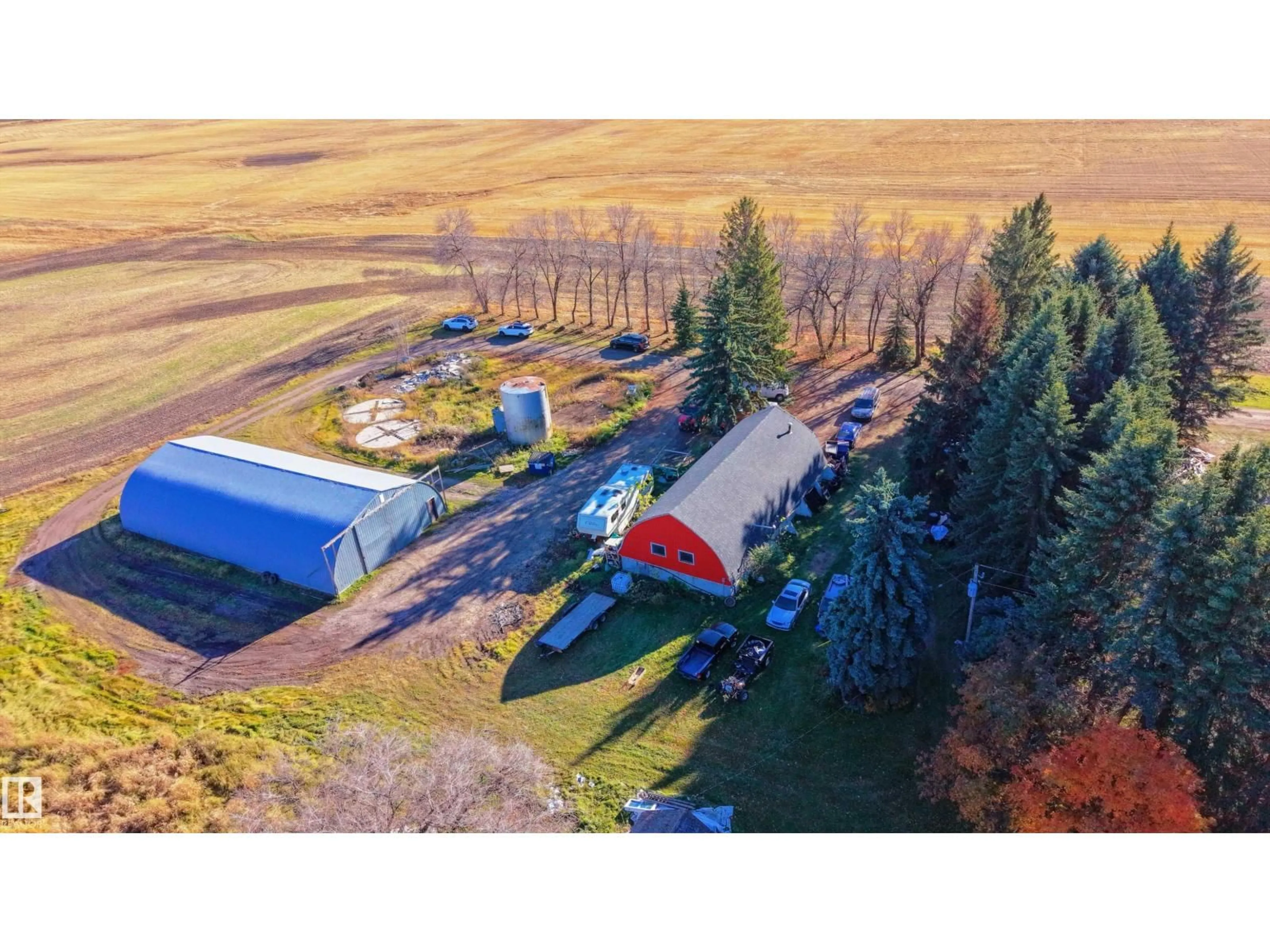 A pic from outside/outdoor area/front of a property/back of a property/a pic from drone, mountain view for 20351 18 ST, Edmonton Alberta T5Y6B7