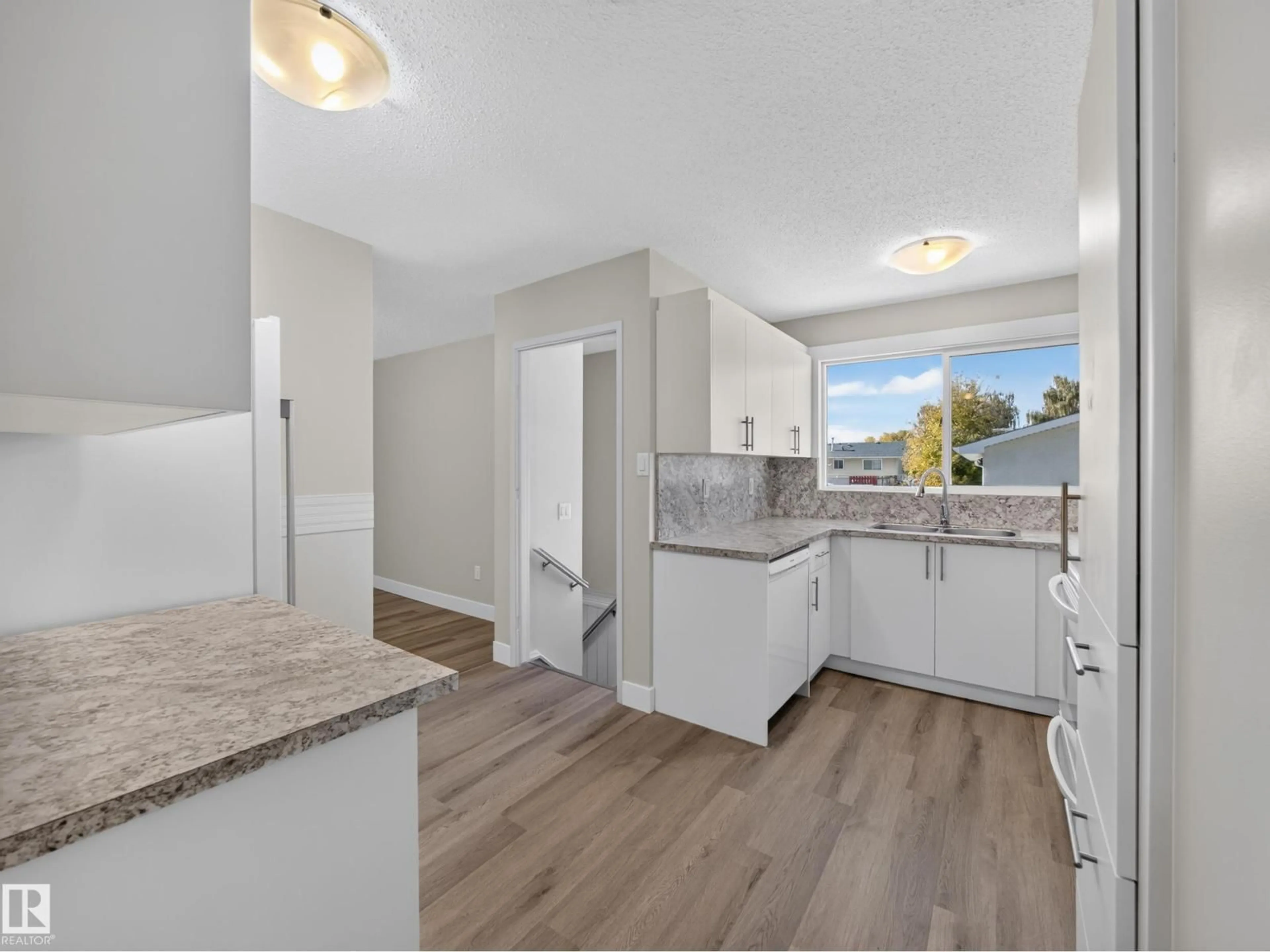Unknown for NW - 15124 88A ST, Edmonton Alberta T5E5T7
