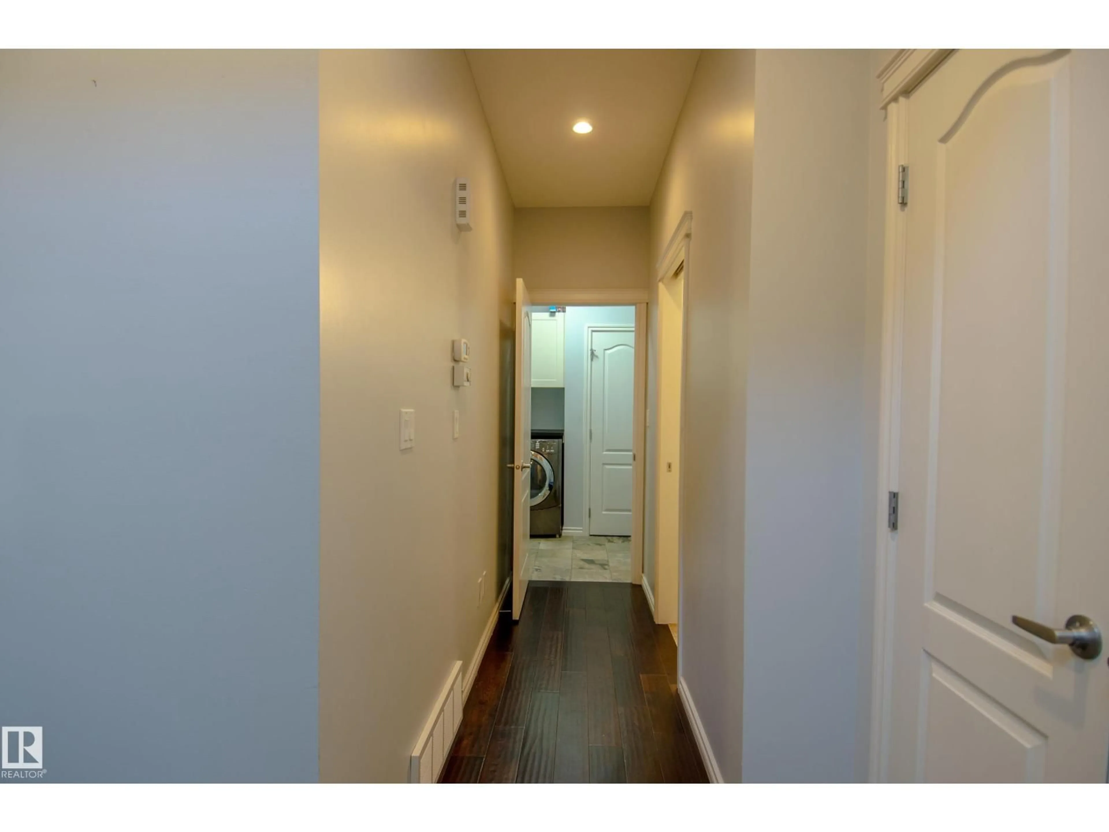 Indoor entryway for 247 SECORD DR, Edmonton Alberta T5T4H4