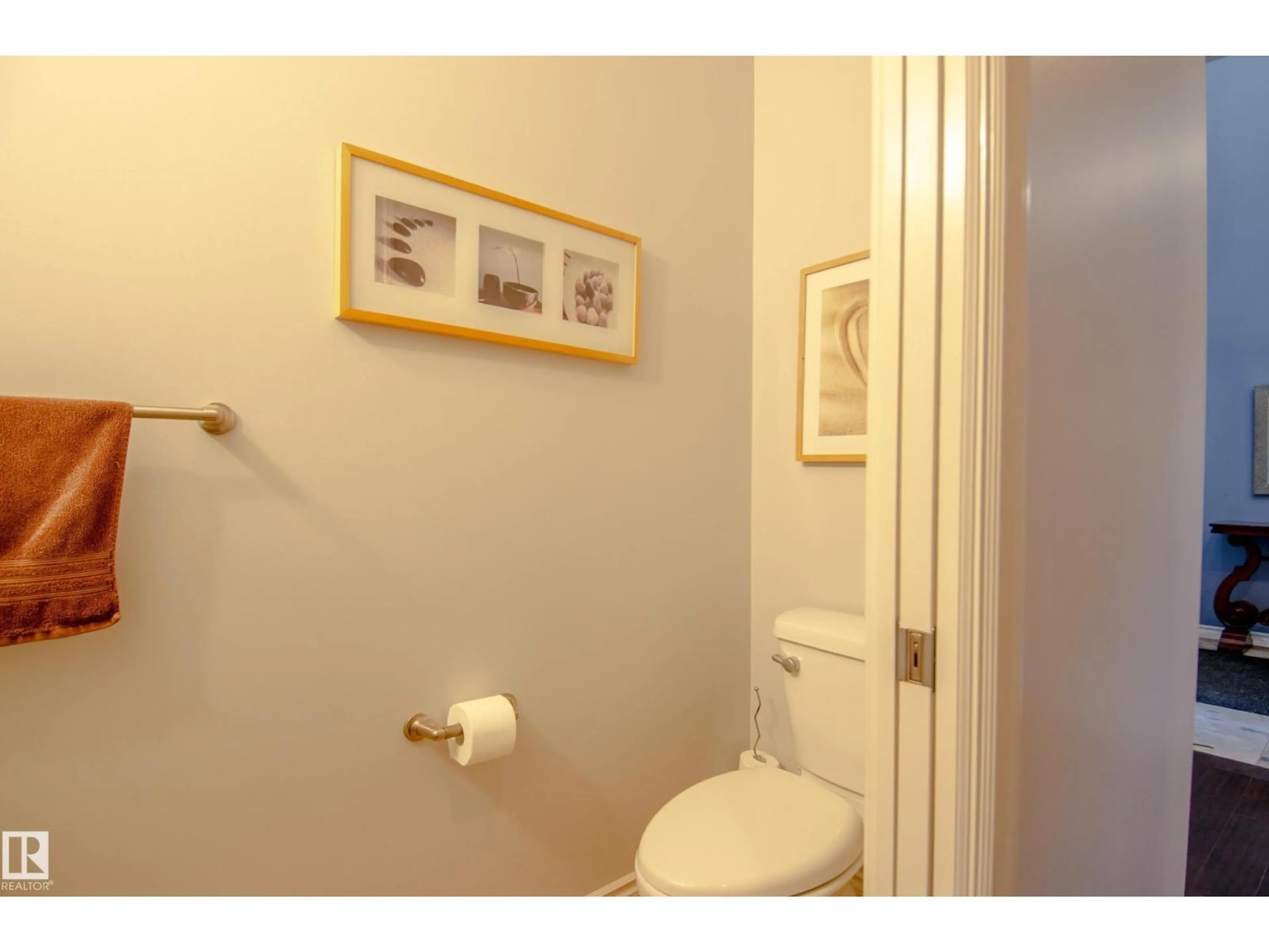 Standard bathroom, unknown for 247 SECORD DR, Edmonton Alberta T5T4H4