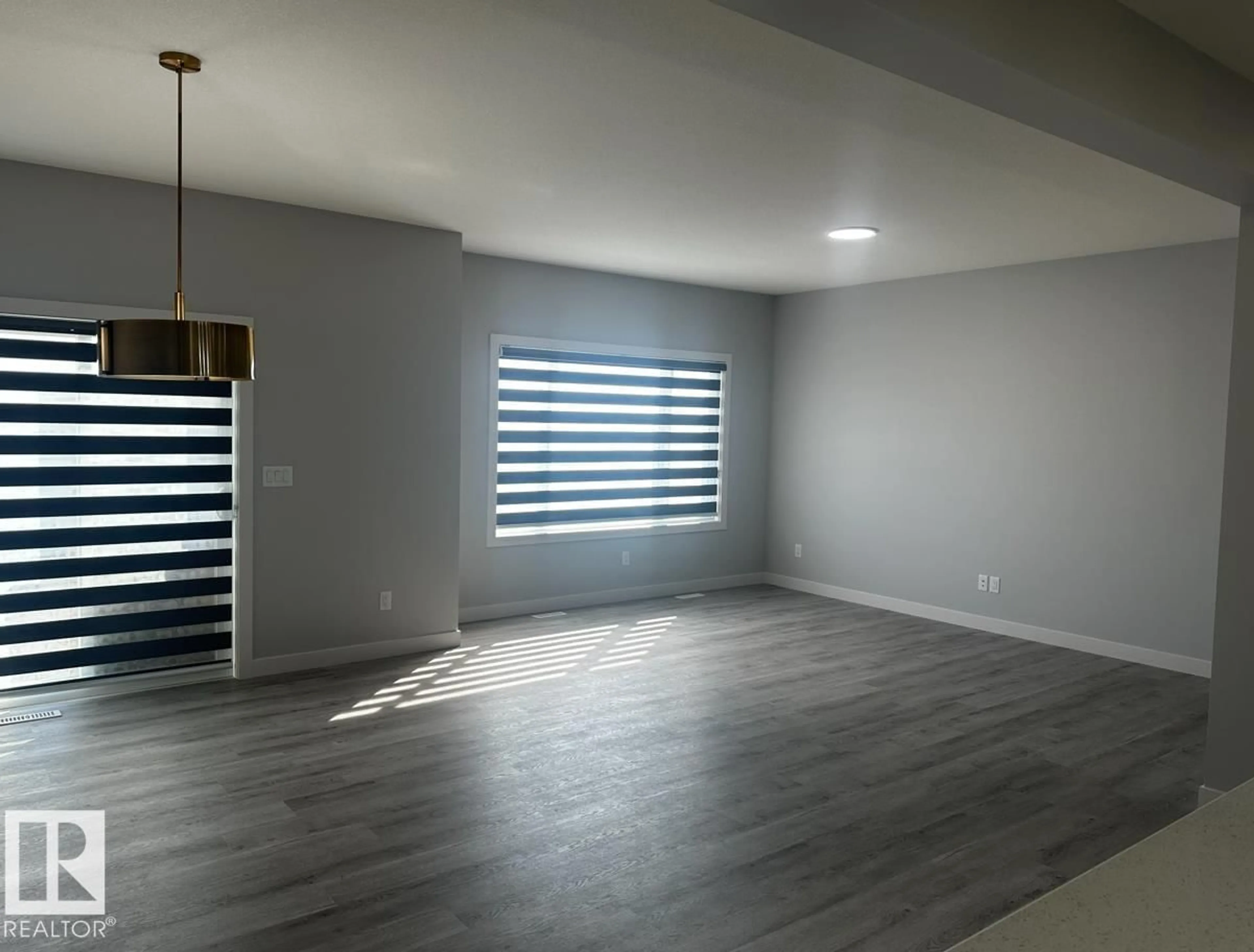 A pic of a room for 9461 PEAR CR, Edmonton Alberta T6X2Z6