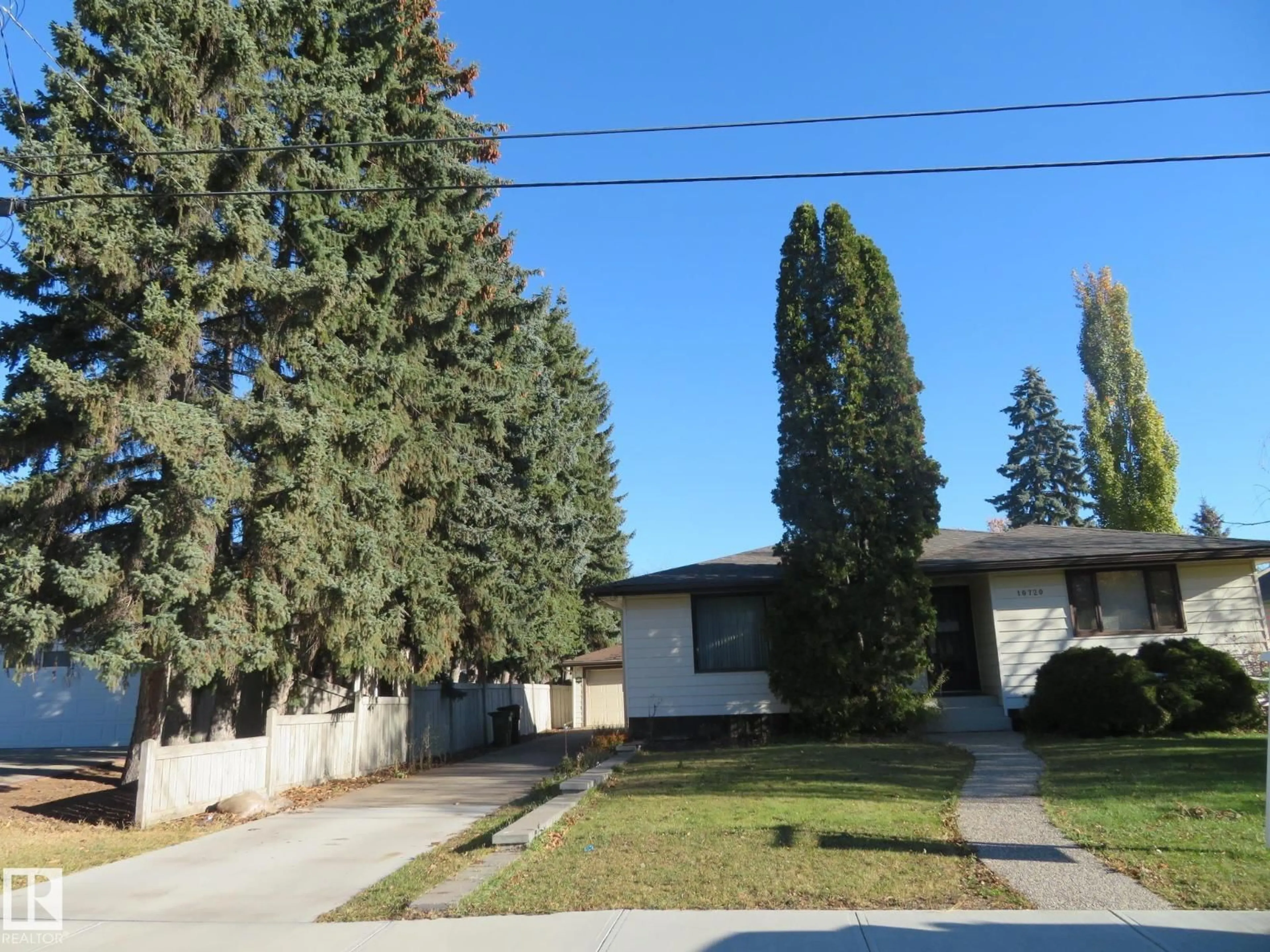 Unknown for 10720 57 AV, Edmonton Alberta T6H0Y6