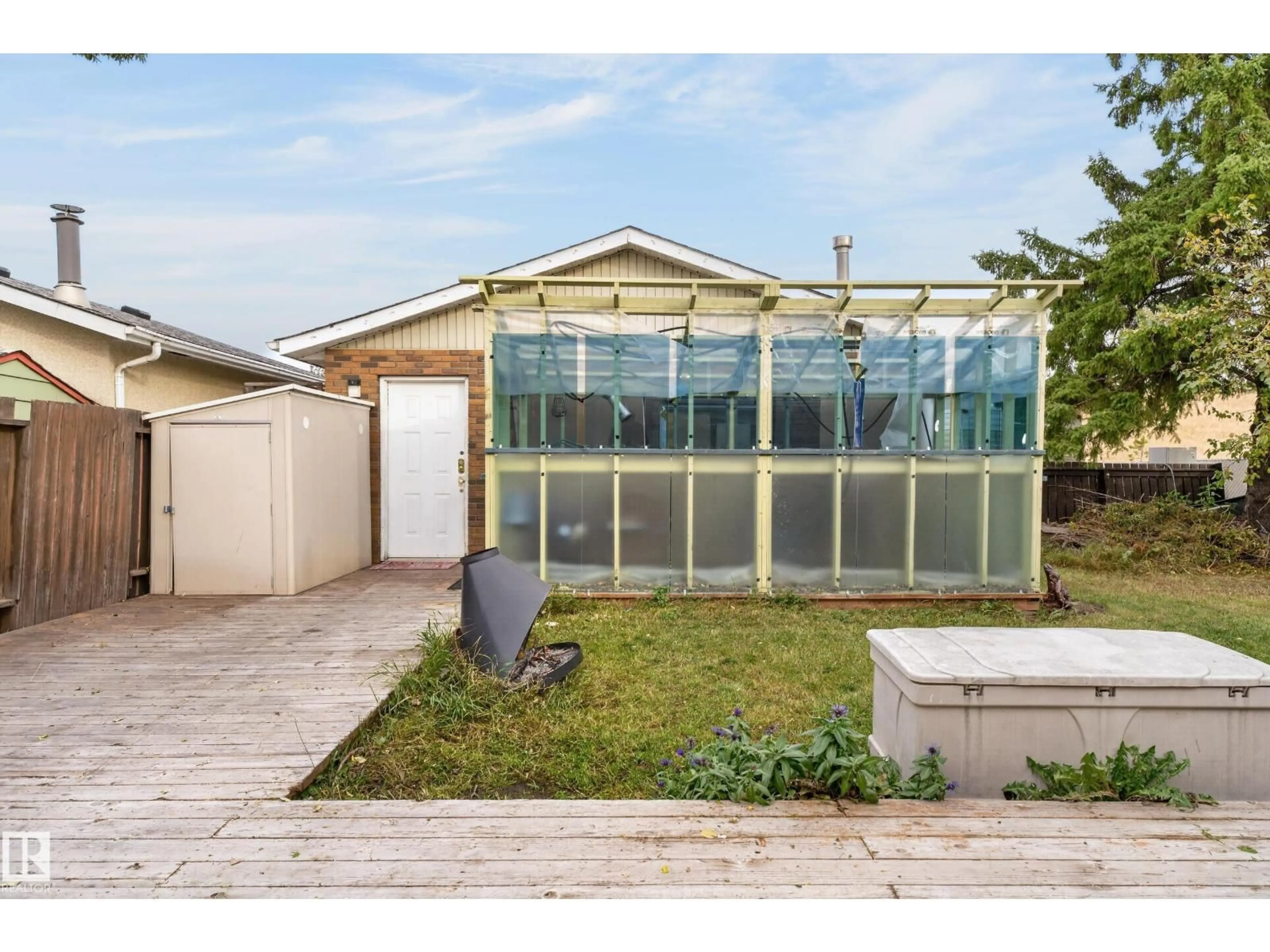 Unknown for 7216 44 AV NW, Edmonton Alberta T6K0V3